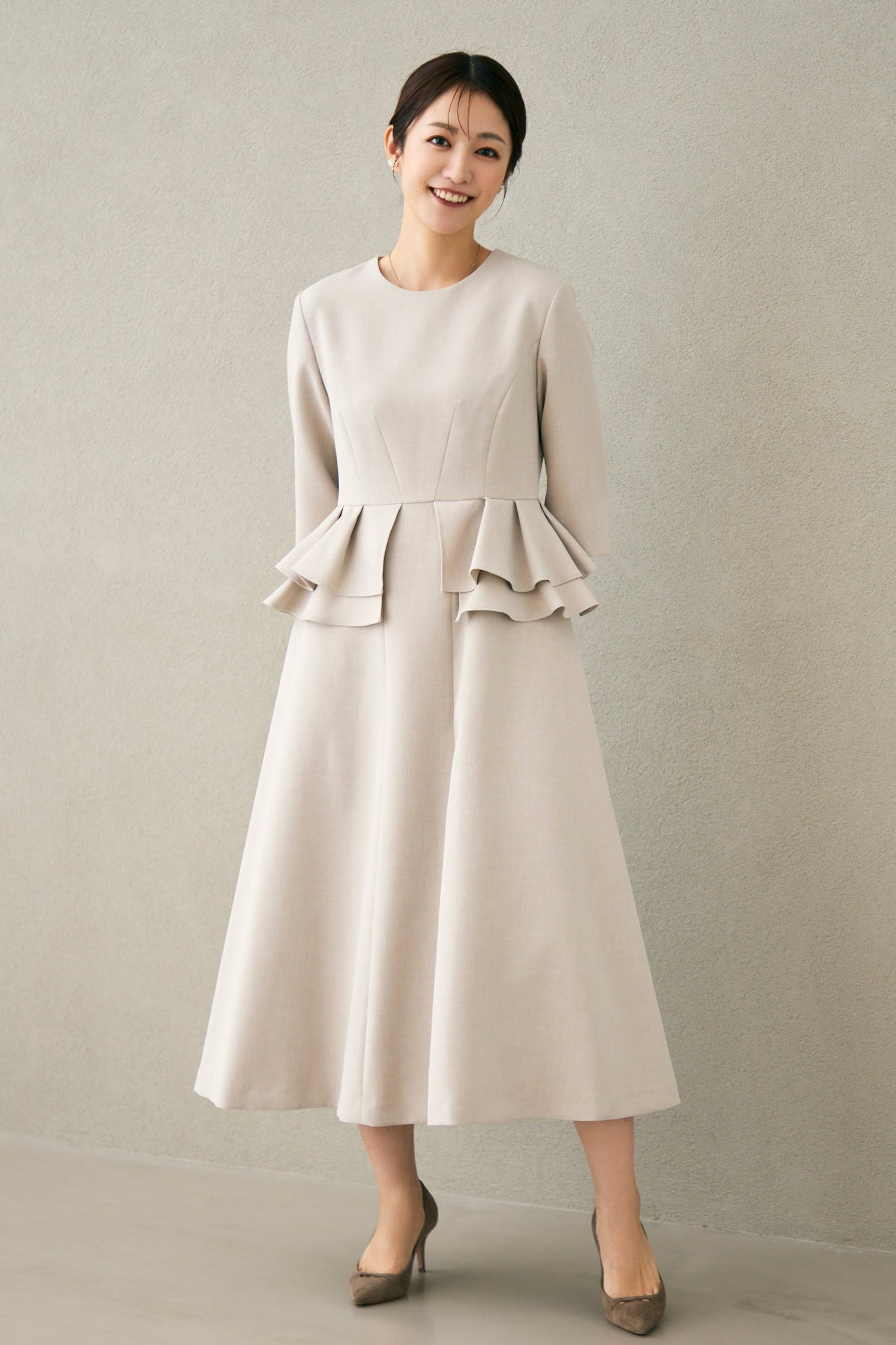 Prima peplum dress(Beige) – Audire