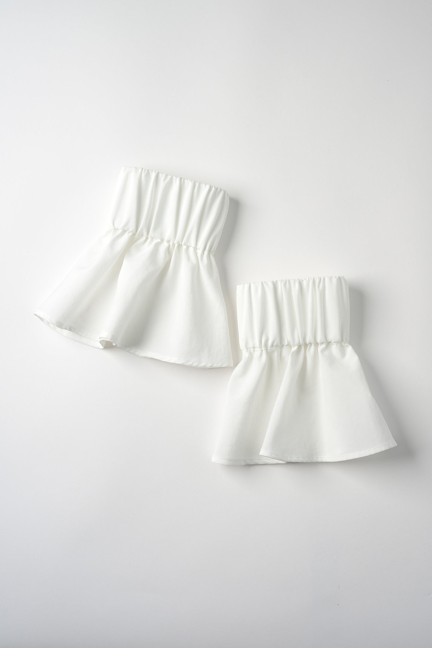 Audire ruffle sleeve blouse (White)