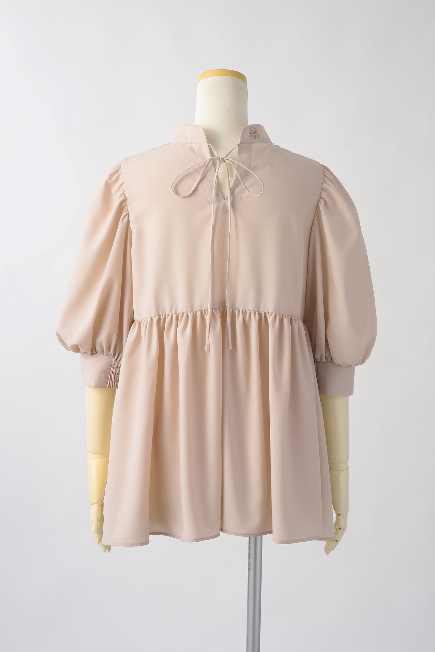 Audire switch blouse (Pink beige)
