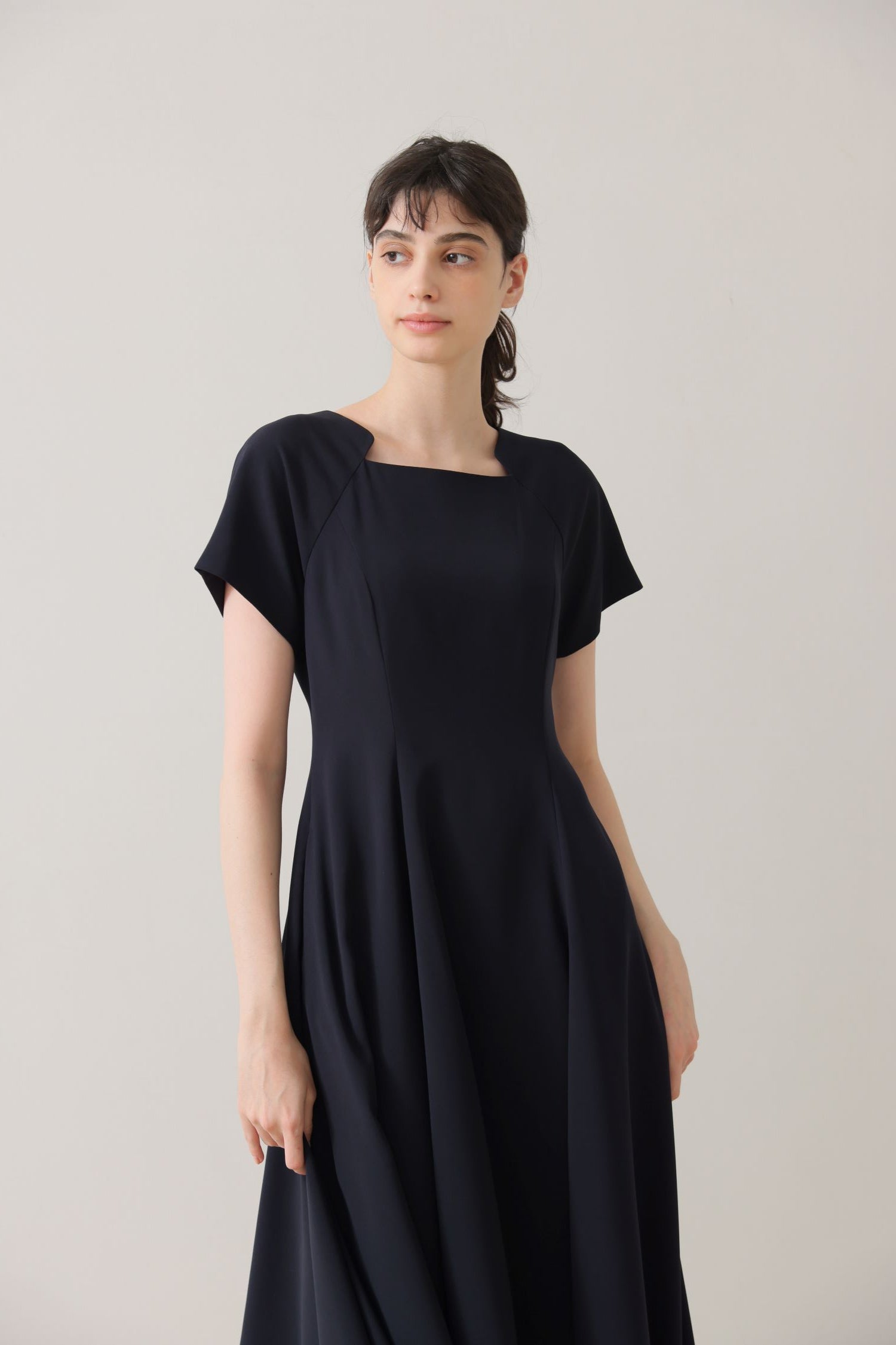 新品未使用タグ付きaudire Mulch volume flare dress - beaconparenting.ie