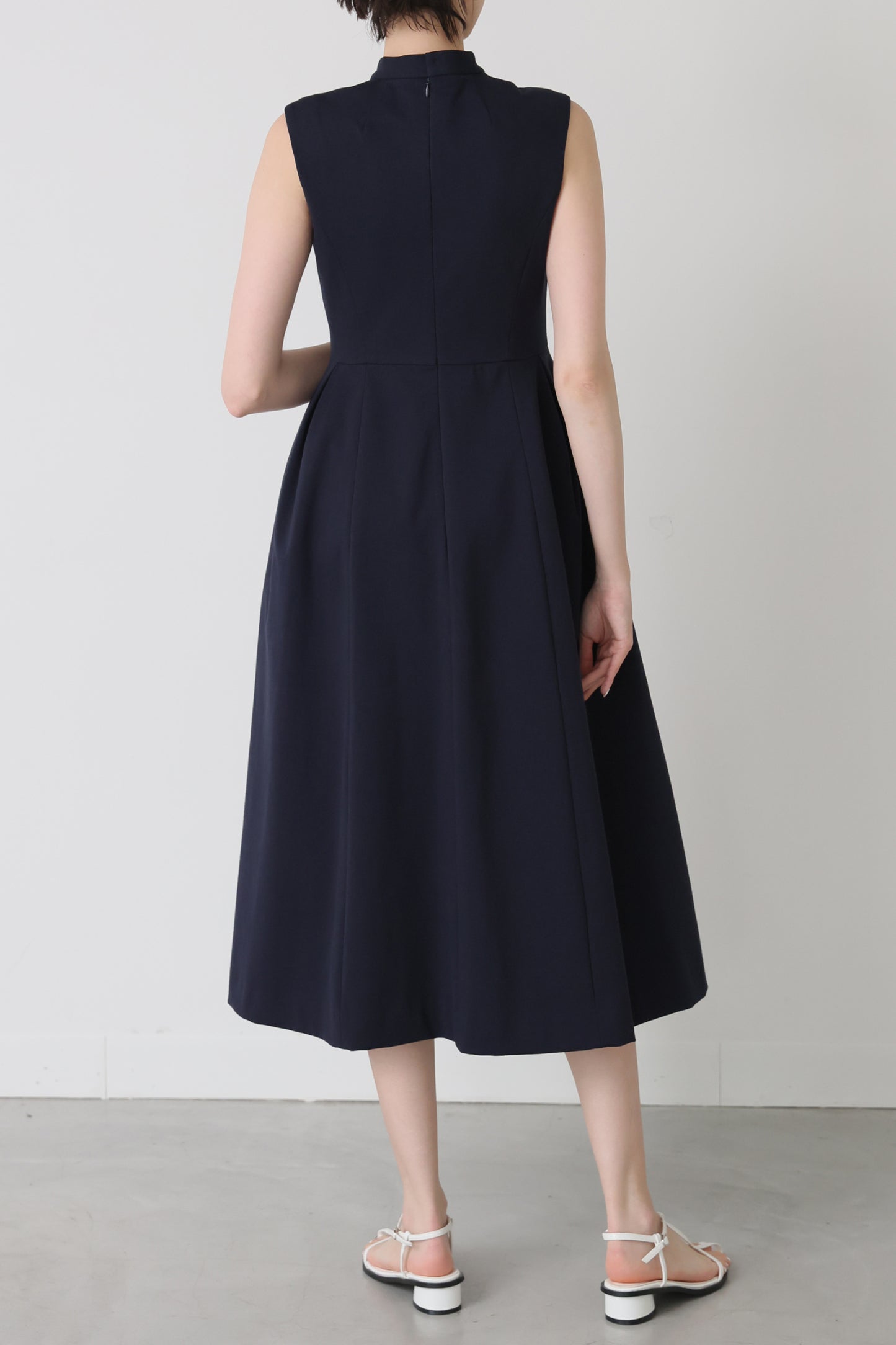 Tears cut-work dress (Navy)