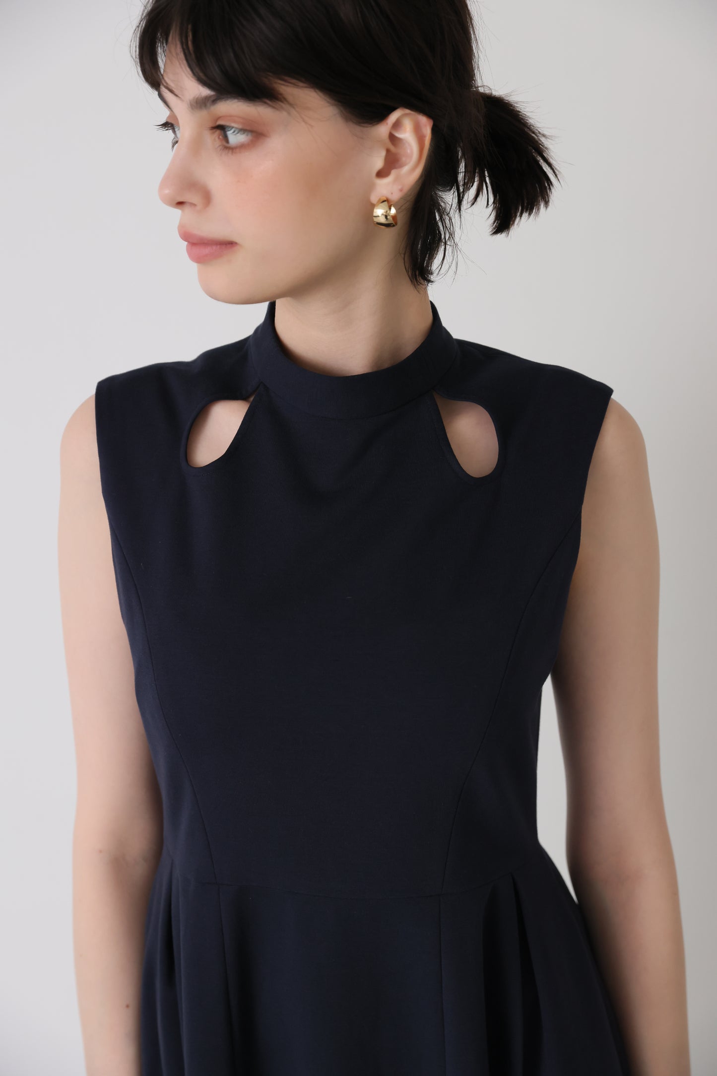 Tears cut-work dress (Navy)