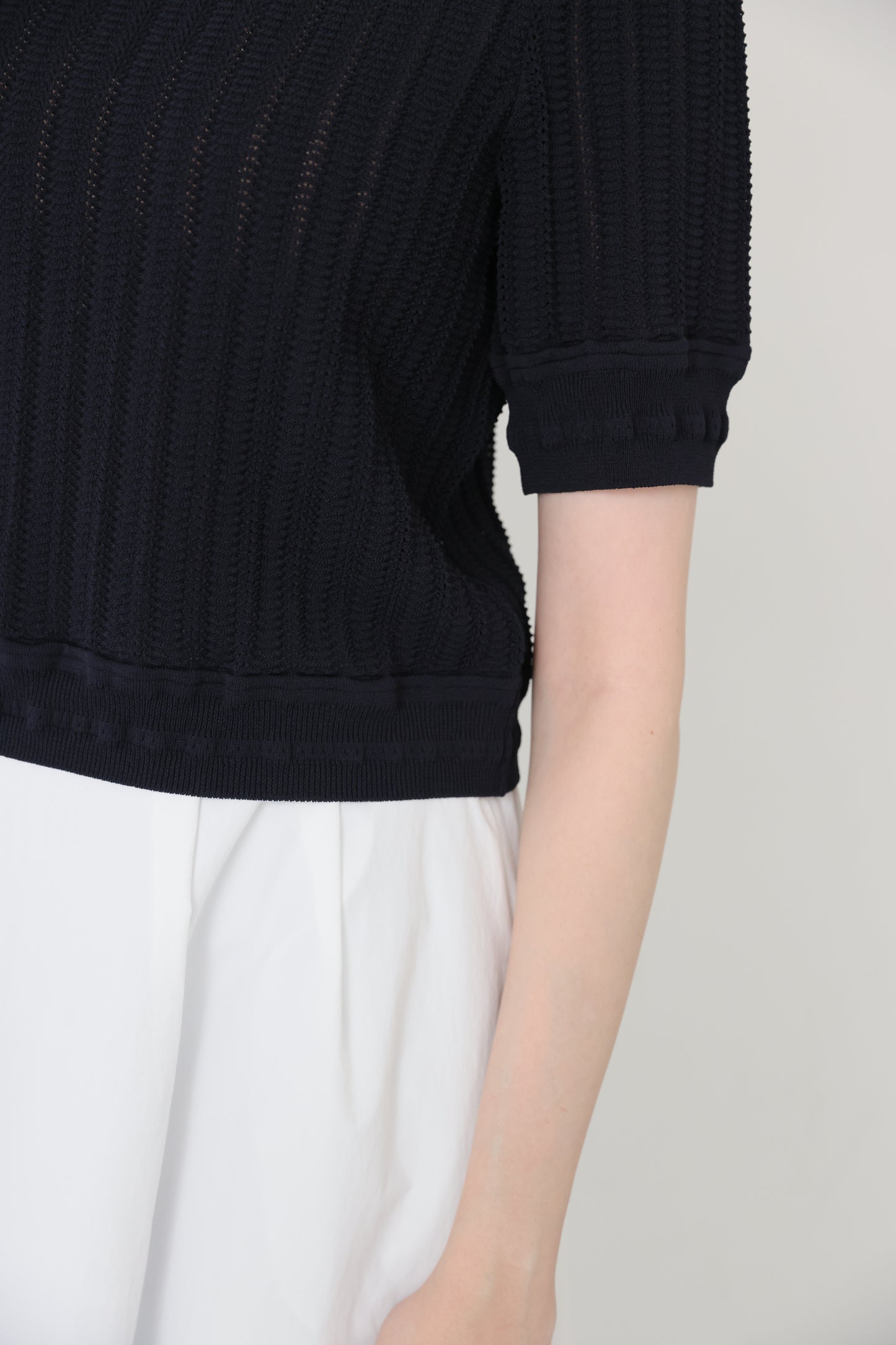 Jane half-sleeve knit tops (Navy)