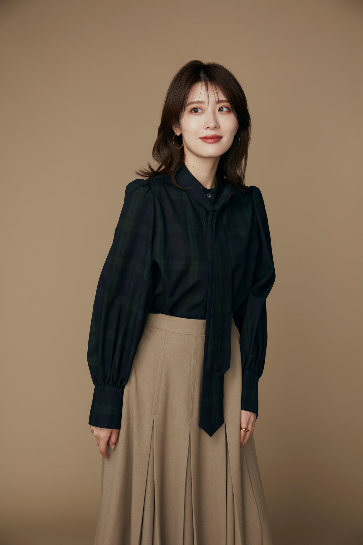 Audire bowtie volume blouse (Black watch)