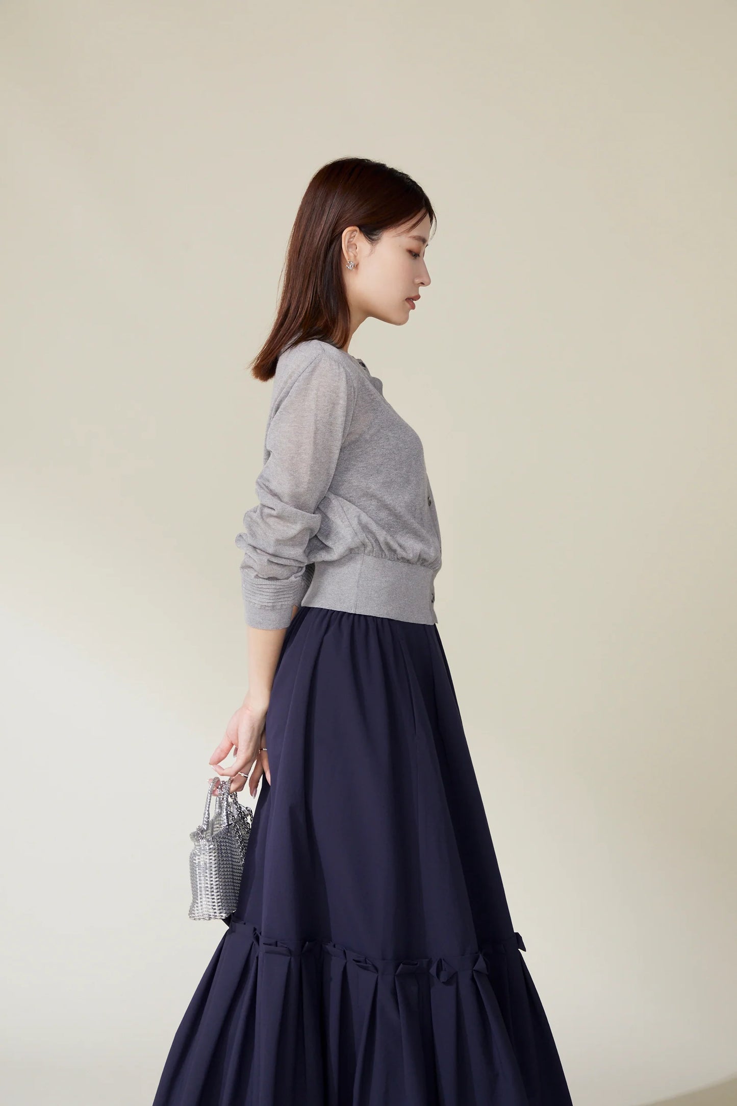 Slight glitter sheer cardigan (Light gray)