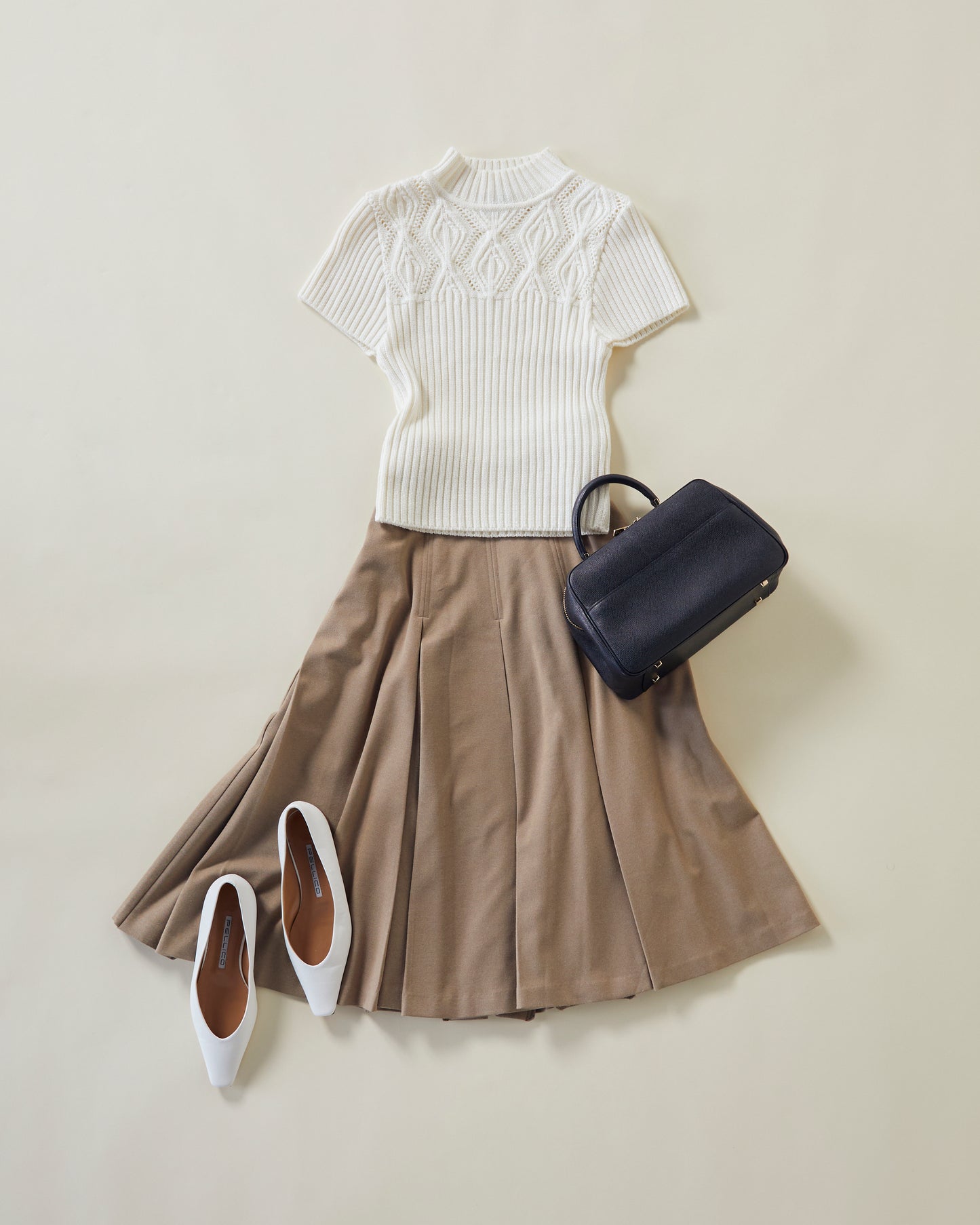 Gentle pleated skirt (Camel)