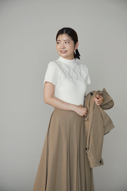 Gentle pleated skirt (Camel)