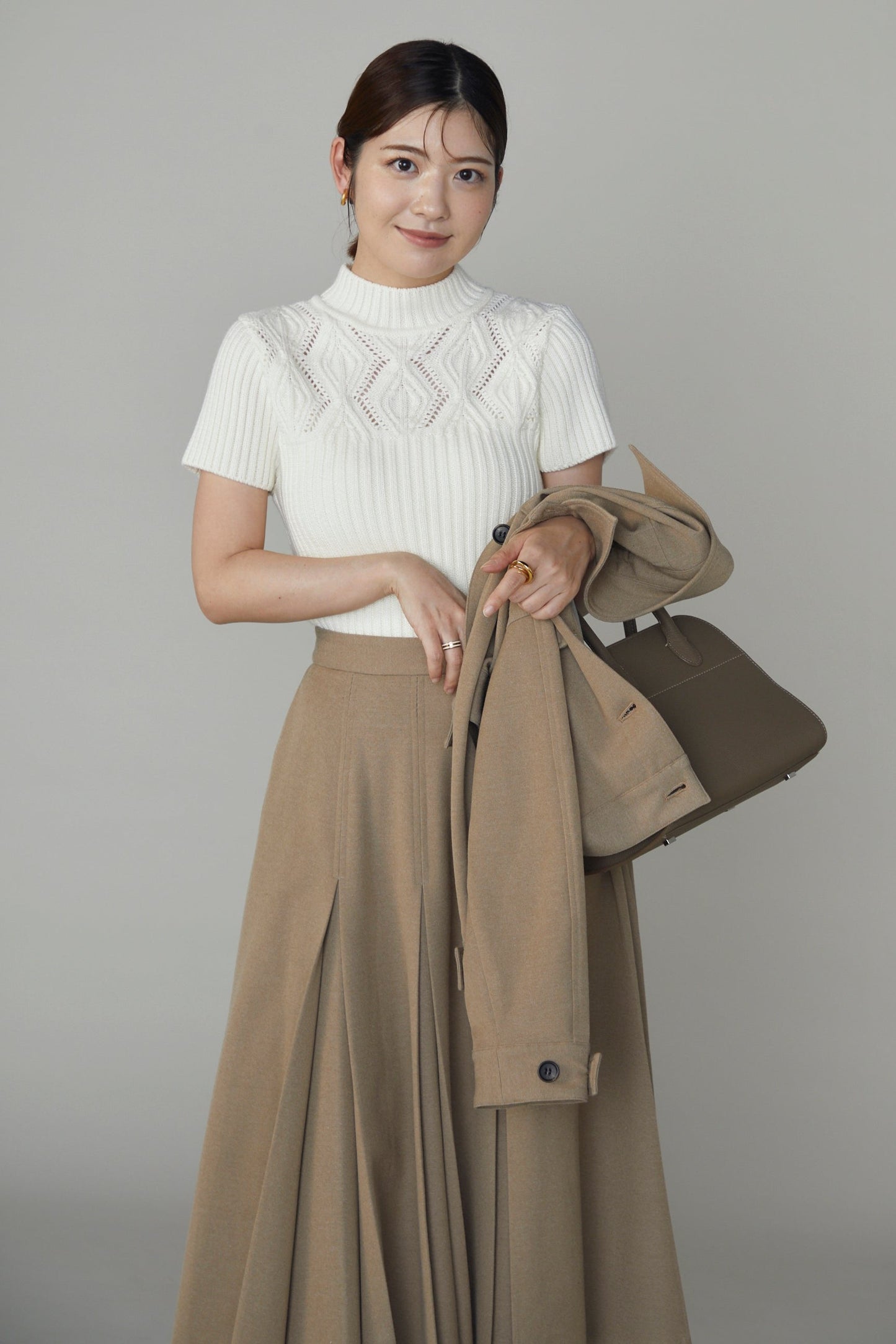 Gentle pleated skirt (Camel)