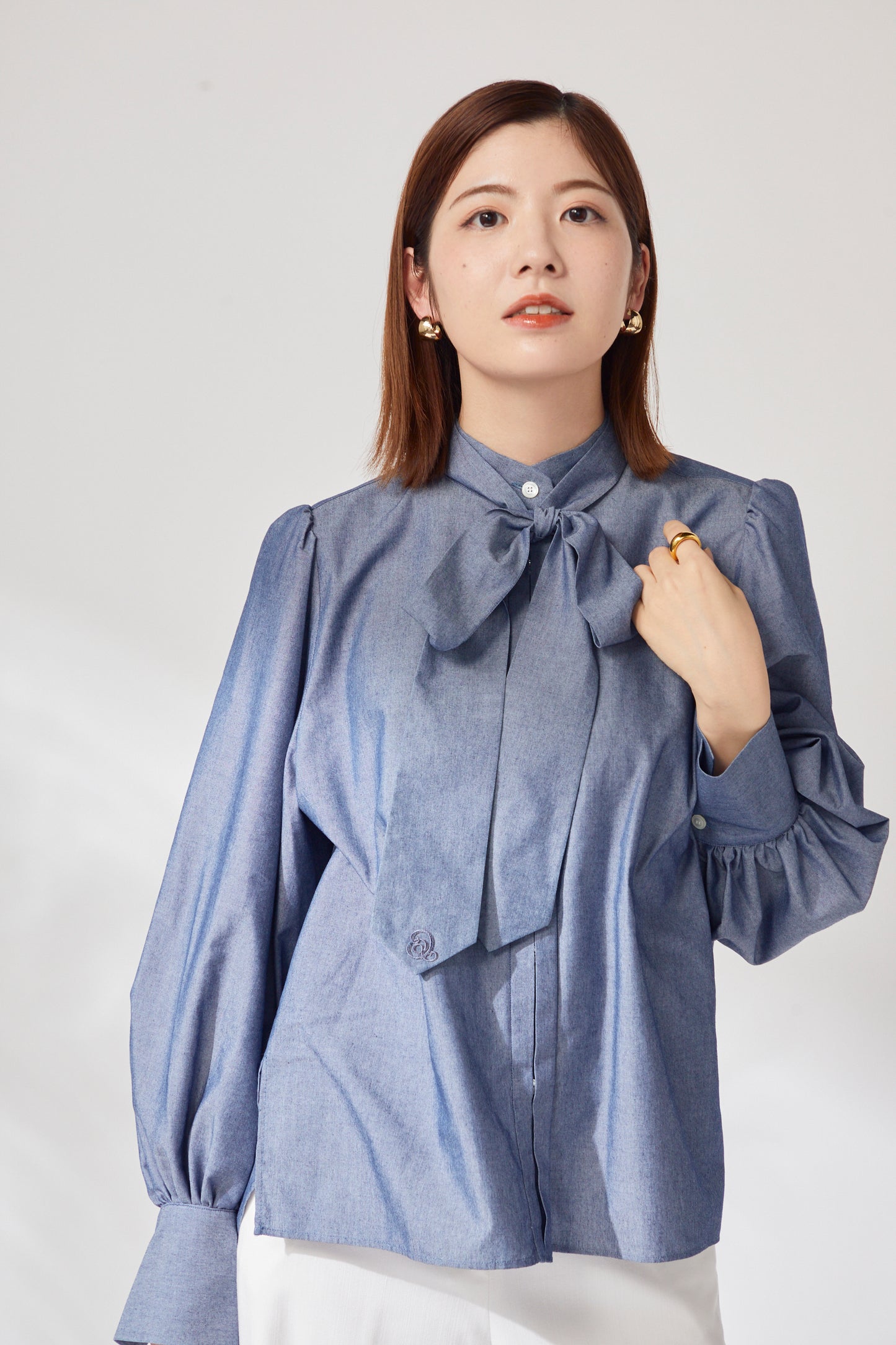 Audire bowtie volume blouse (Dungaree)