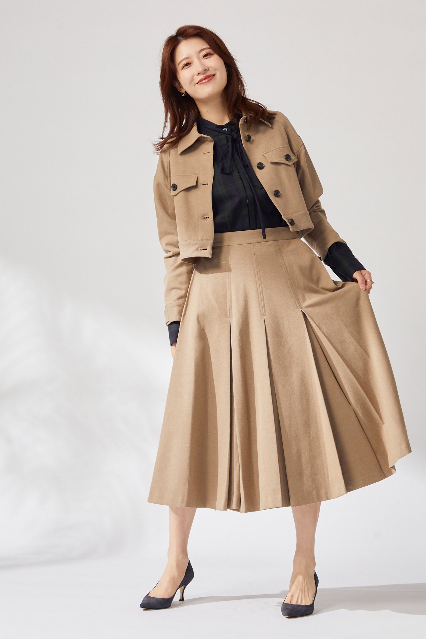 Gentle pleated skirt (Camel)