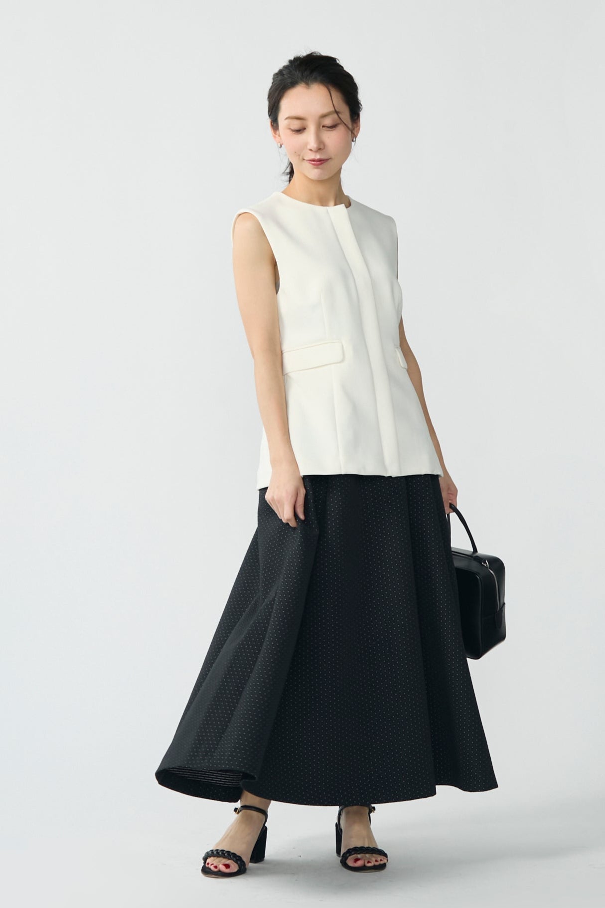 Blooming jacquard skirt (Black/dot)