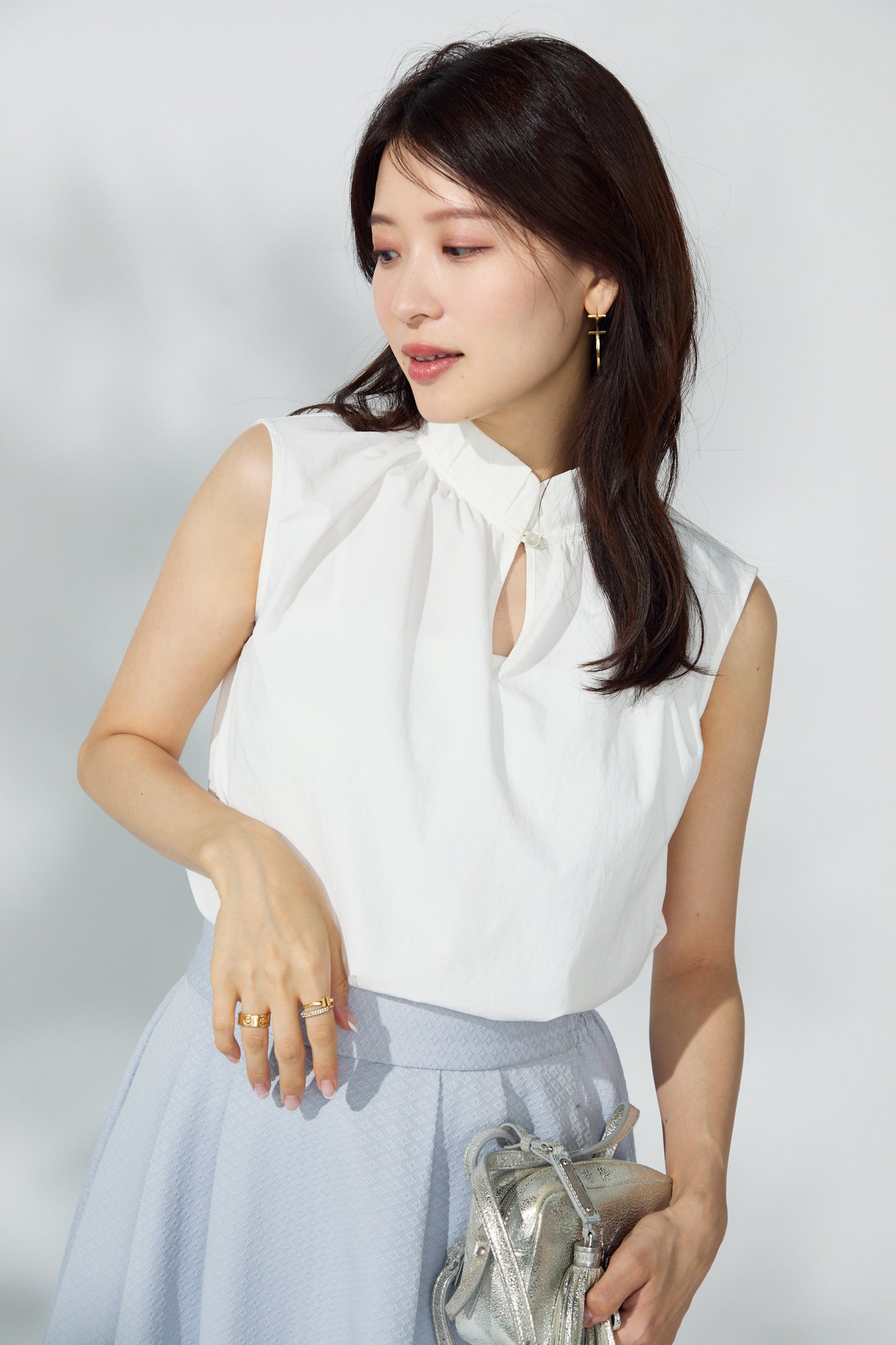 Origami no-sleeve tops (White)
