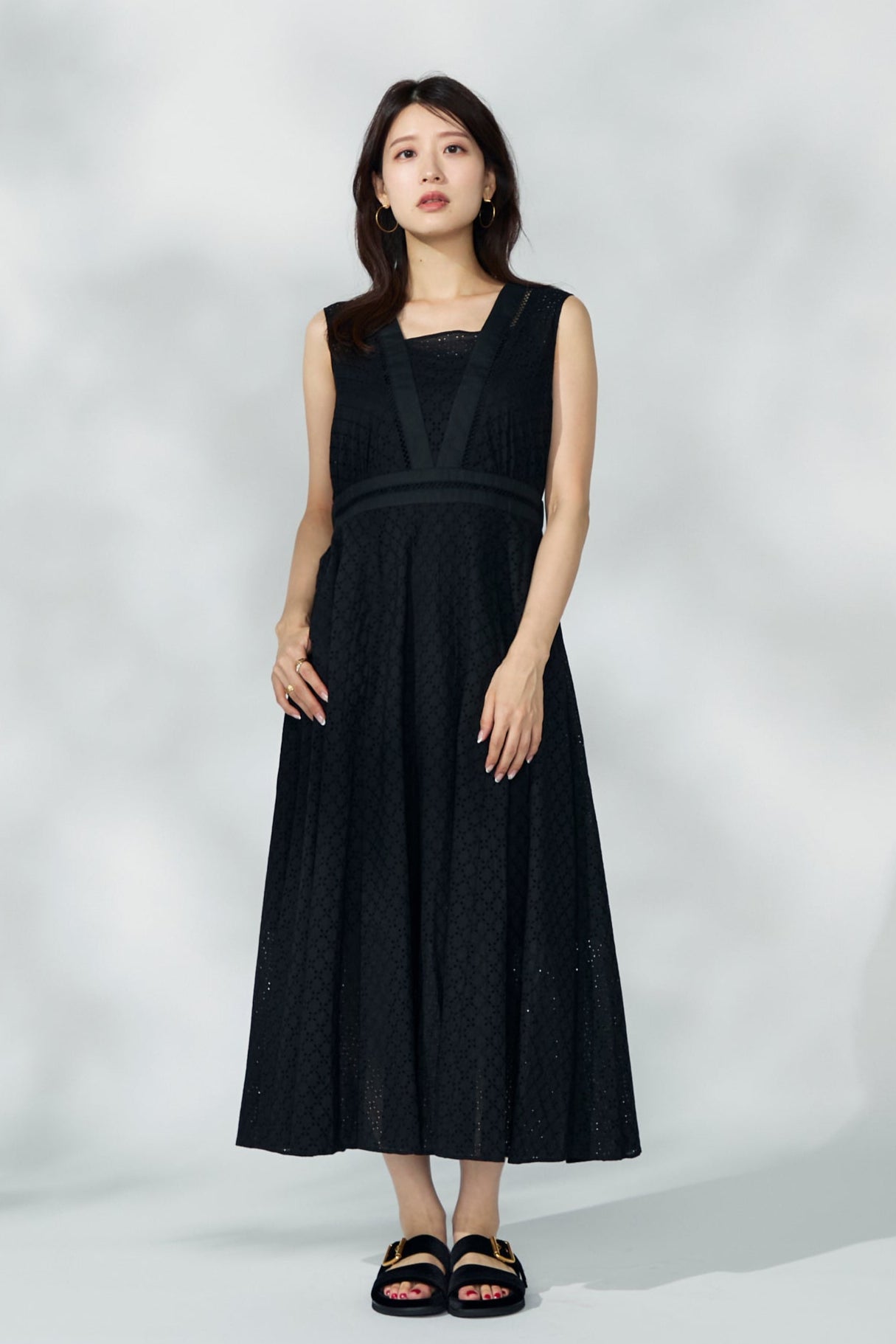 Flower broidery lace dress (Black)