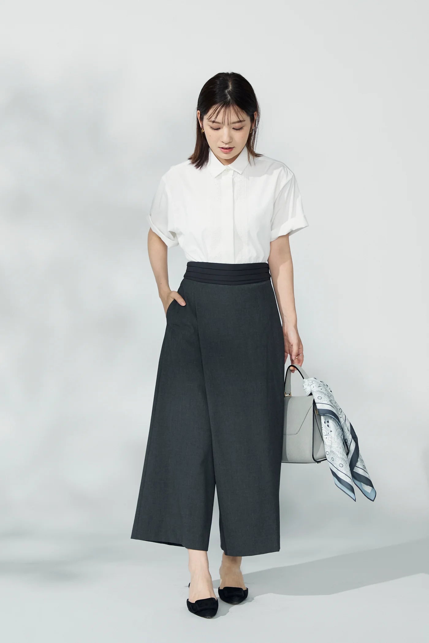Casual date shirt(White)