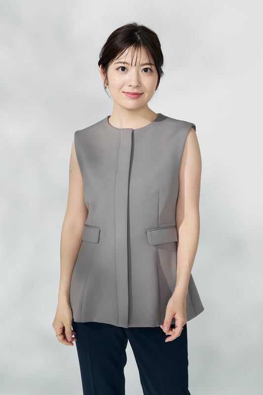 Roomy formal vest (Moca)