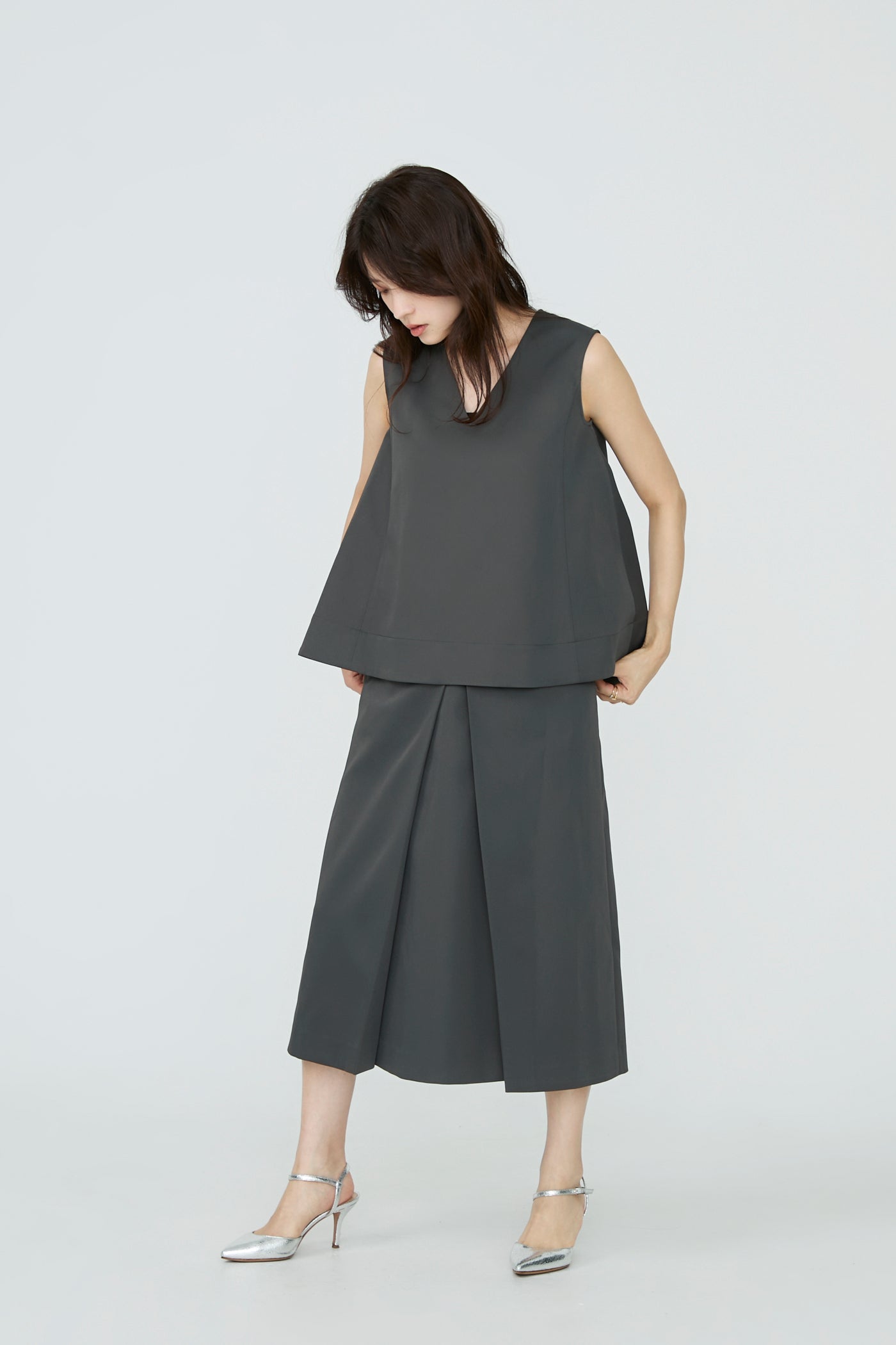 Frame trad skirt(Charcoal)