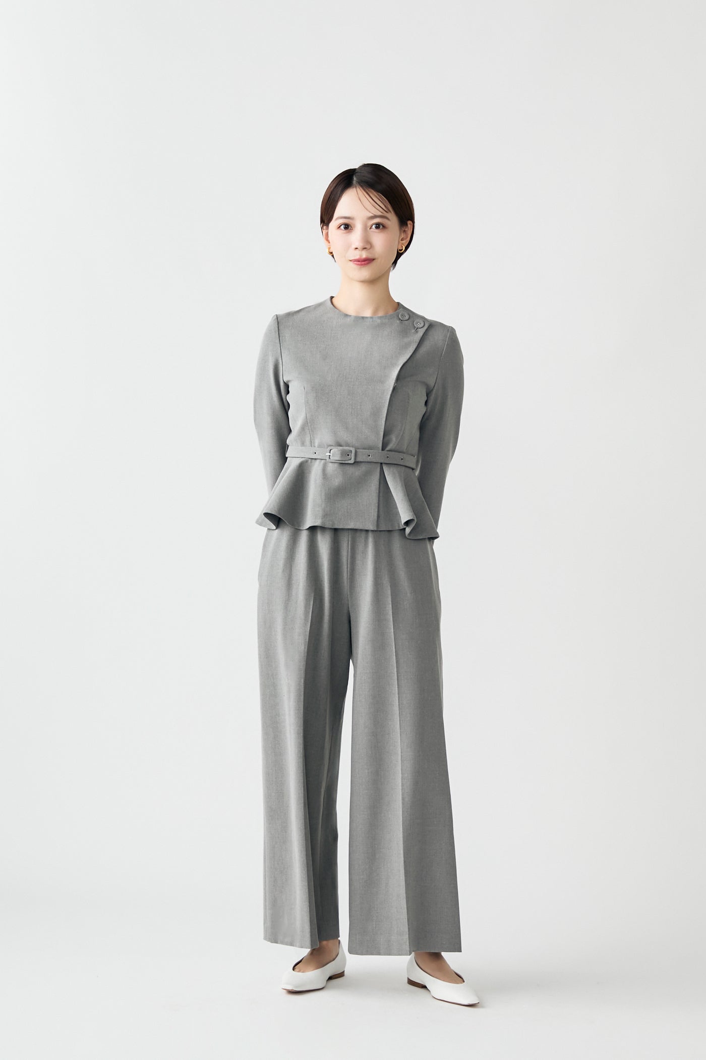 Noona peplum jacket グレー ノーカラー Noona peplum jacket(Gray) – Audire