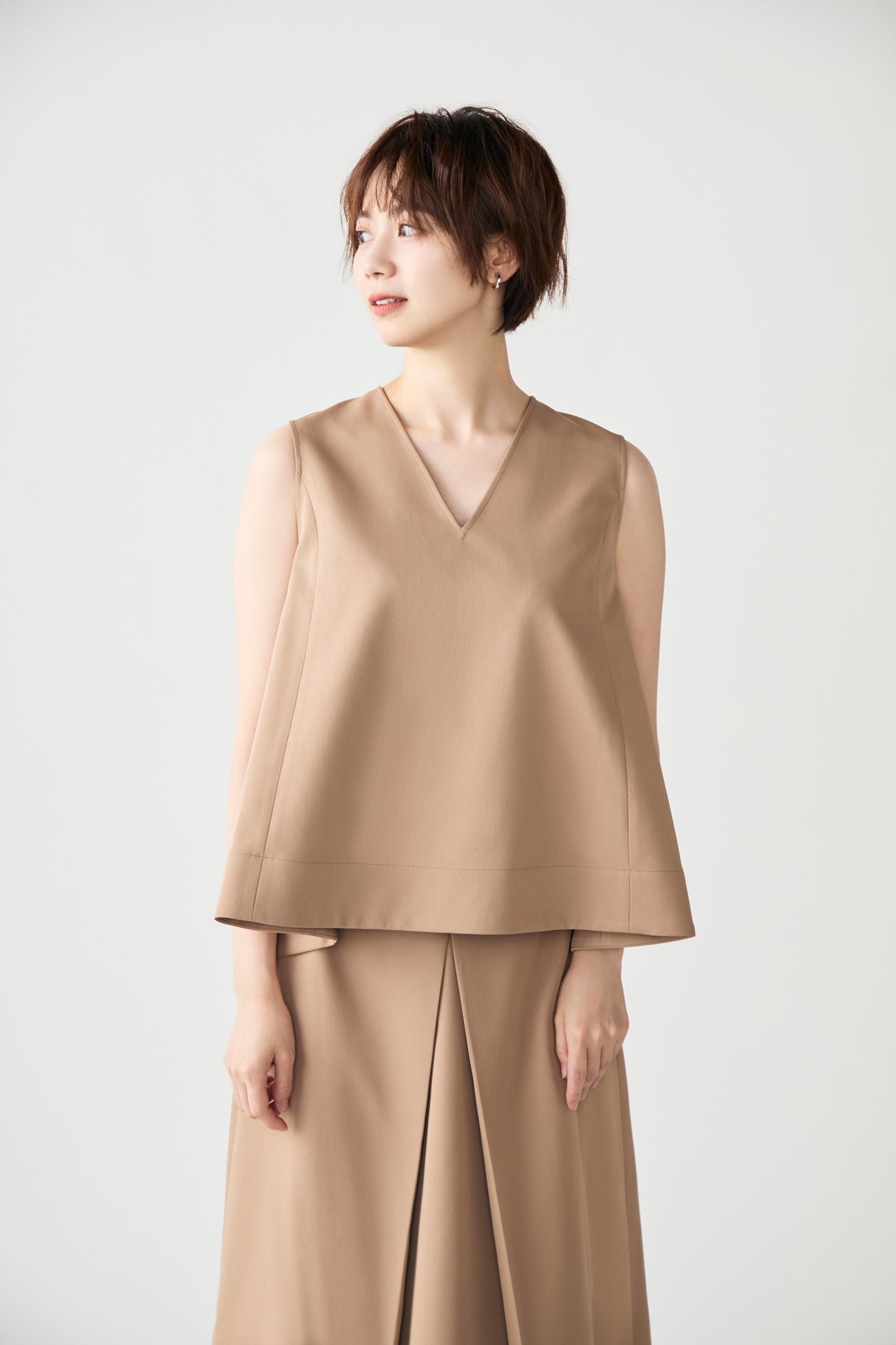 Frame layeard vest(Camel)