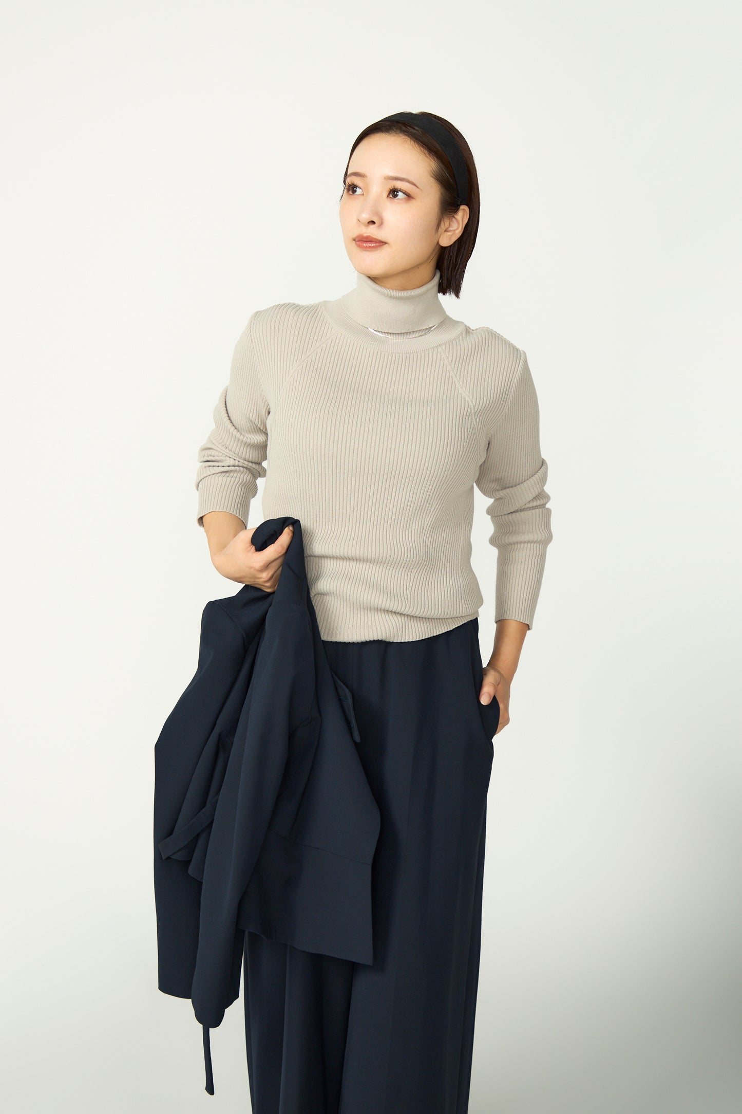 Pleasant rib turtle sweater (Ecru)