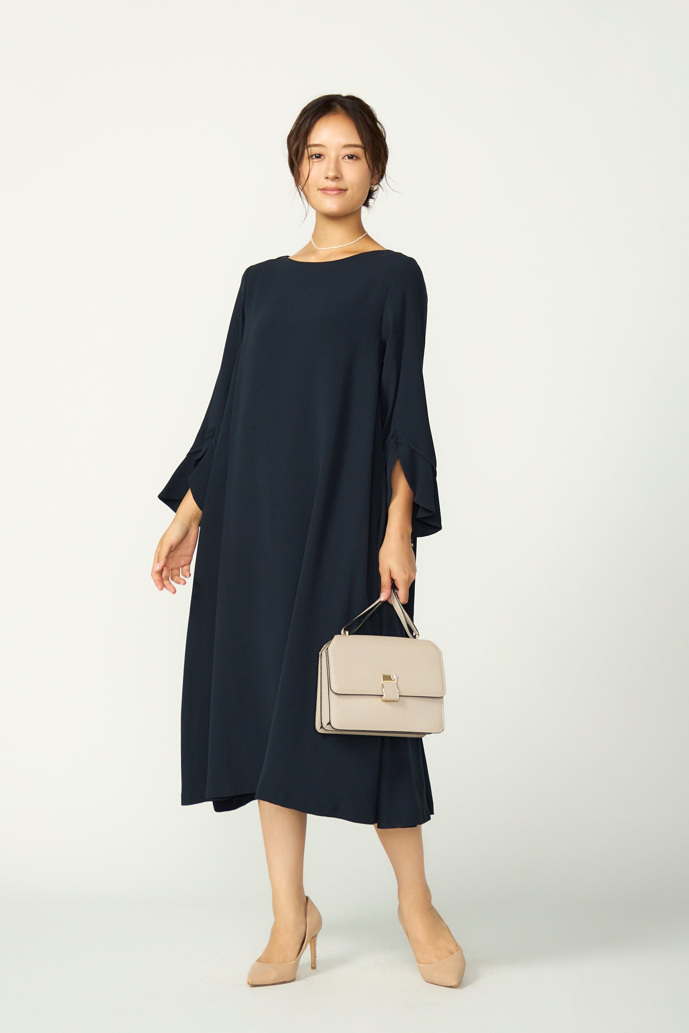 Trumpet cuffs dress (Dark navy)