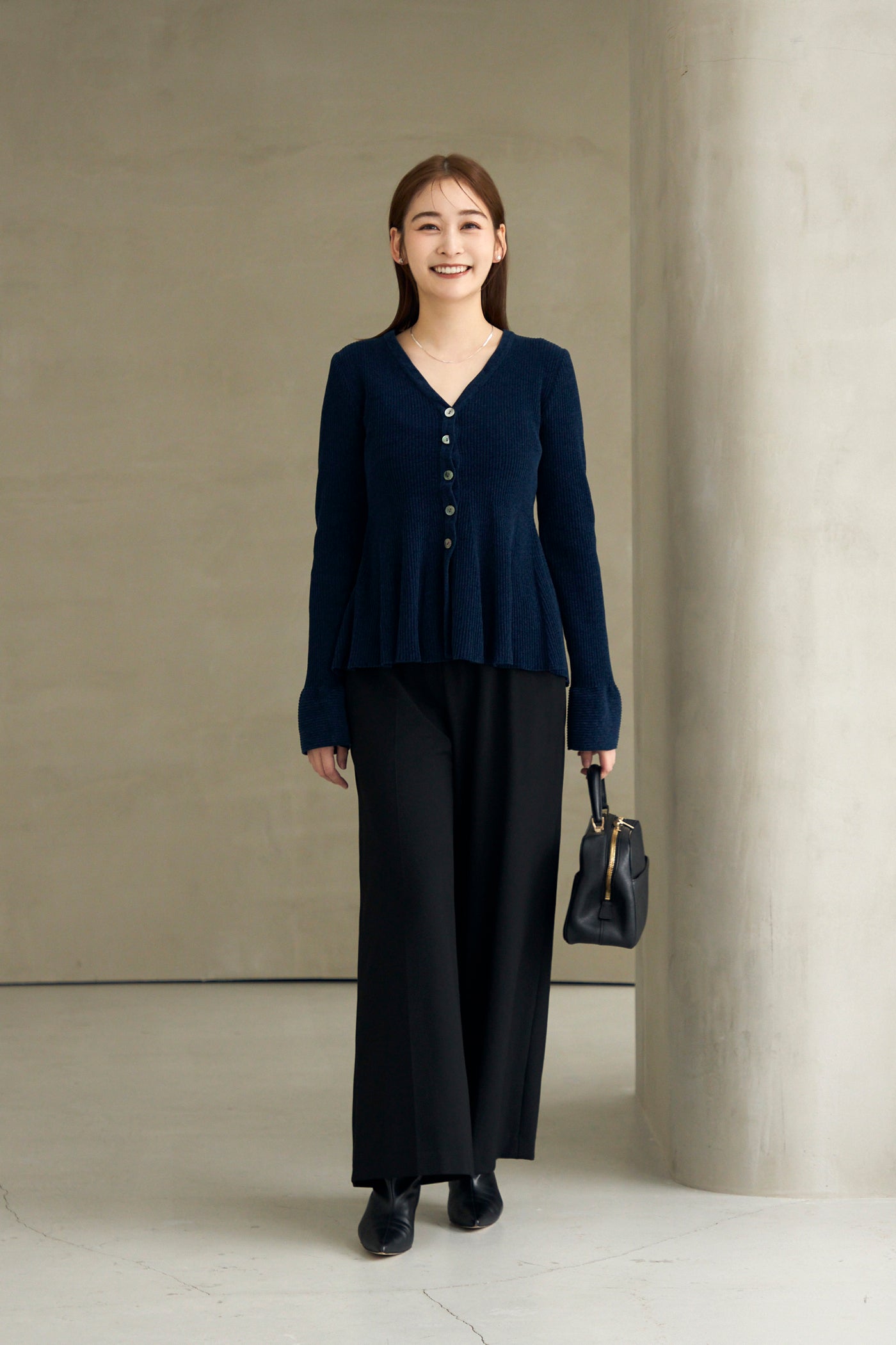 Velor touch bell cardigan(Navy)