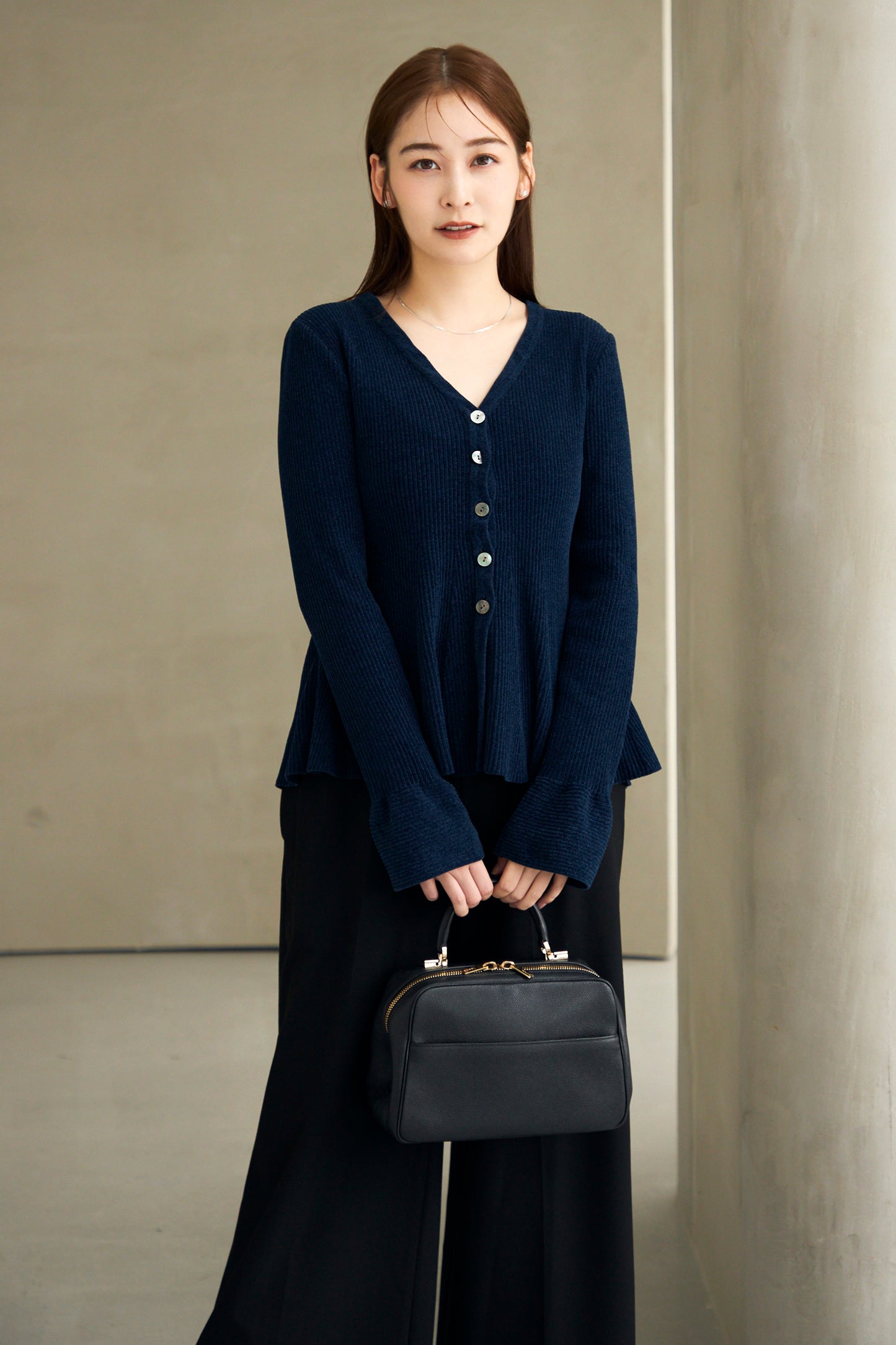 Velor touch bell cardigan(Navy)