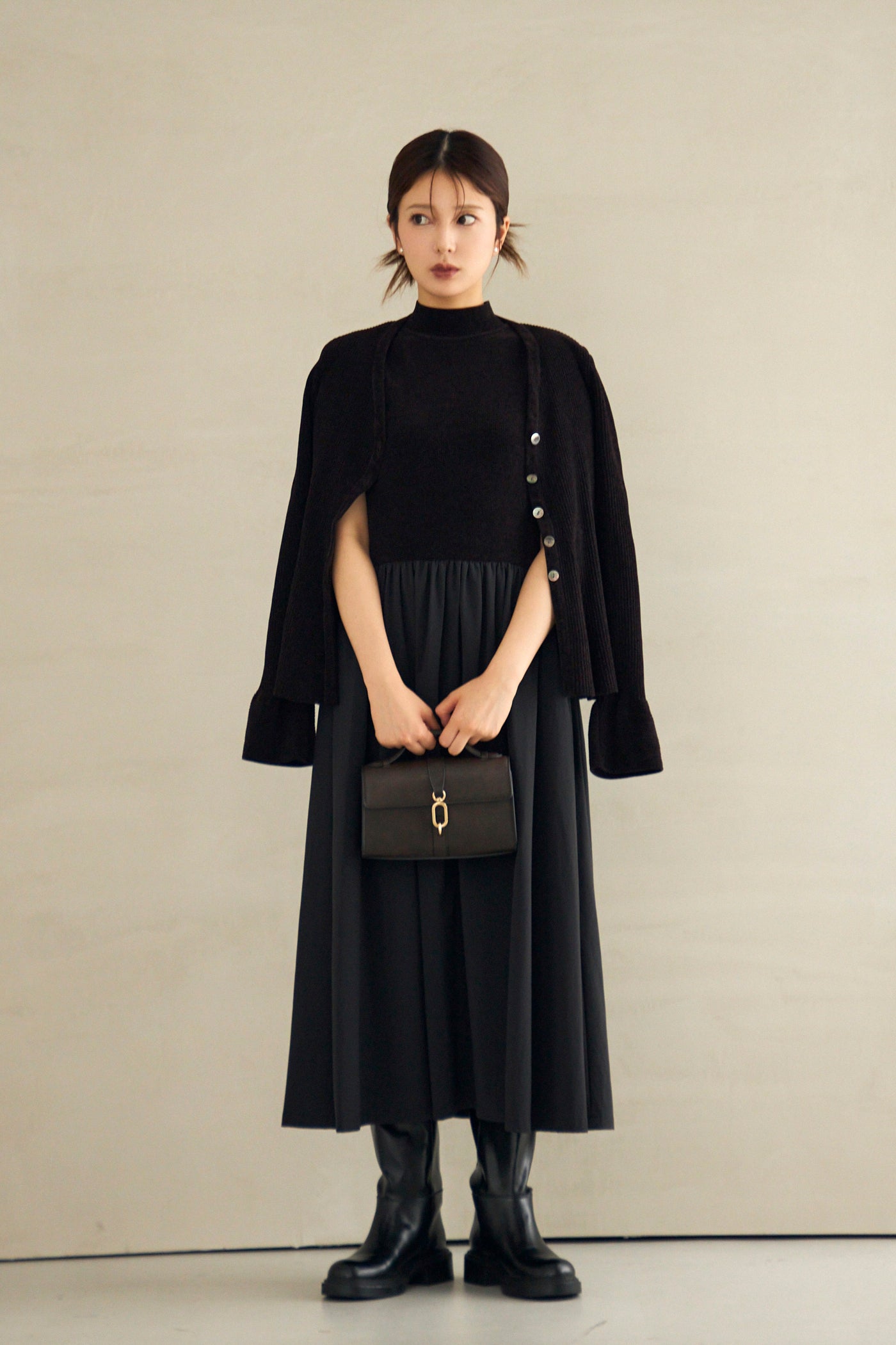 Velor touch knit dress(Black)