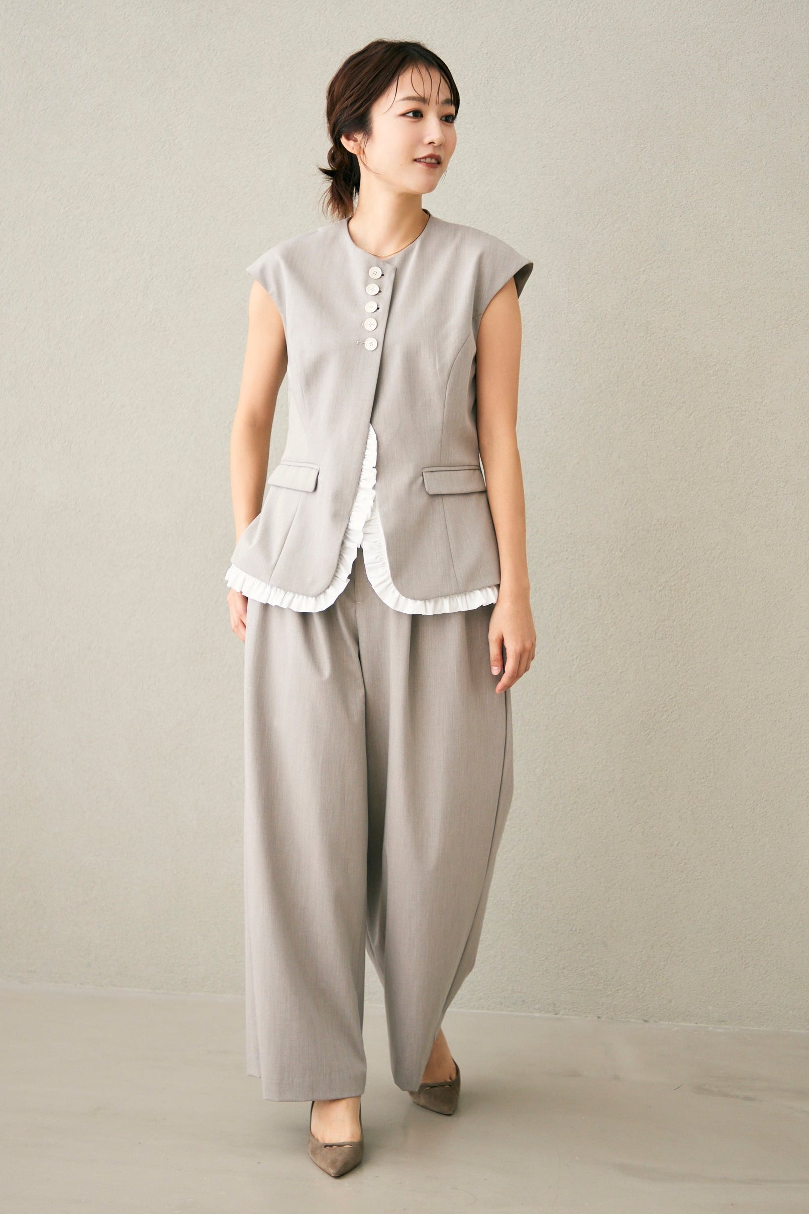 Smart tuck pants(Beige) – Audire