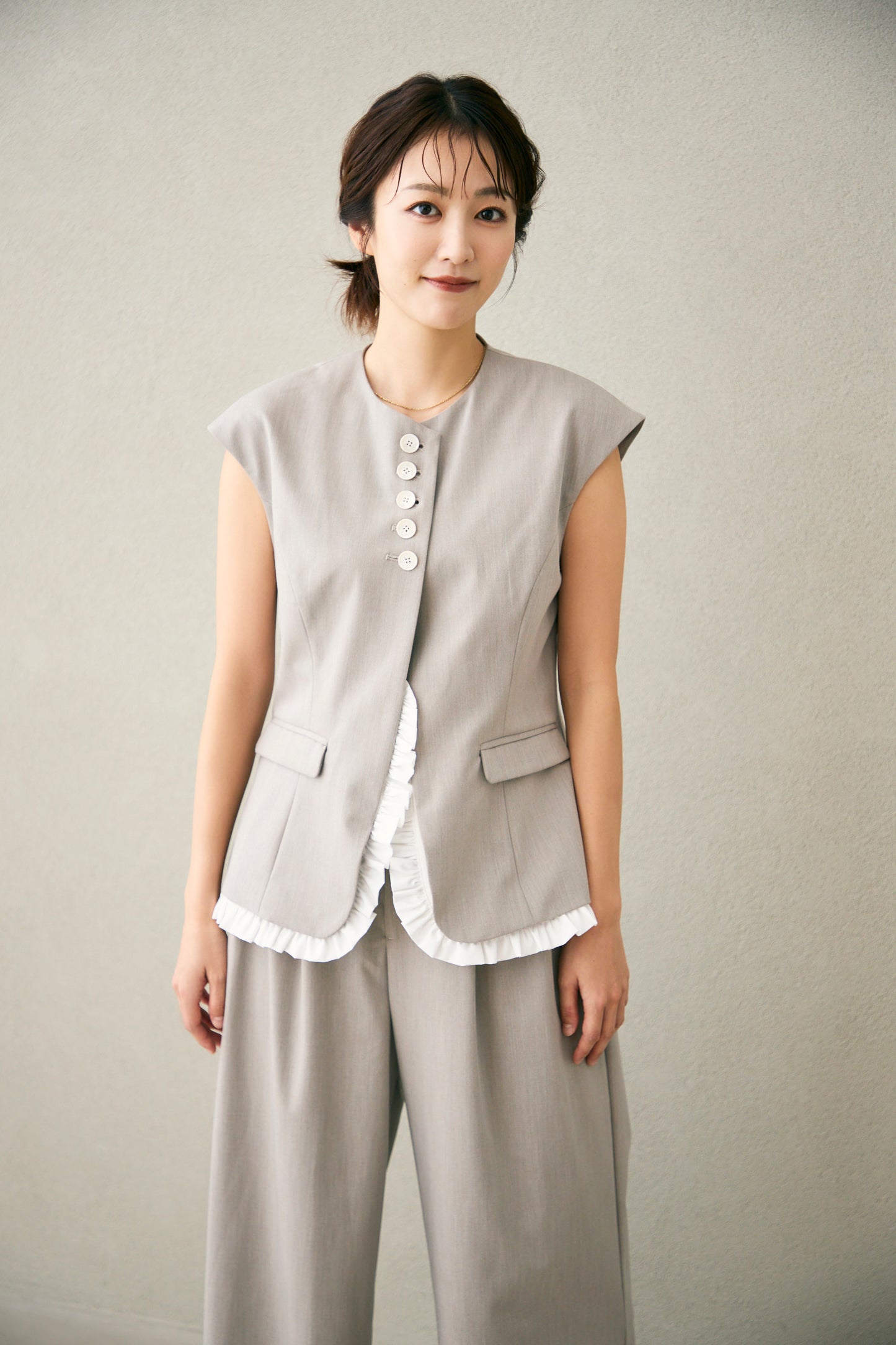 Frill smart vest(Beige)