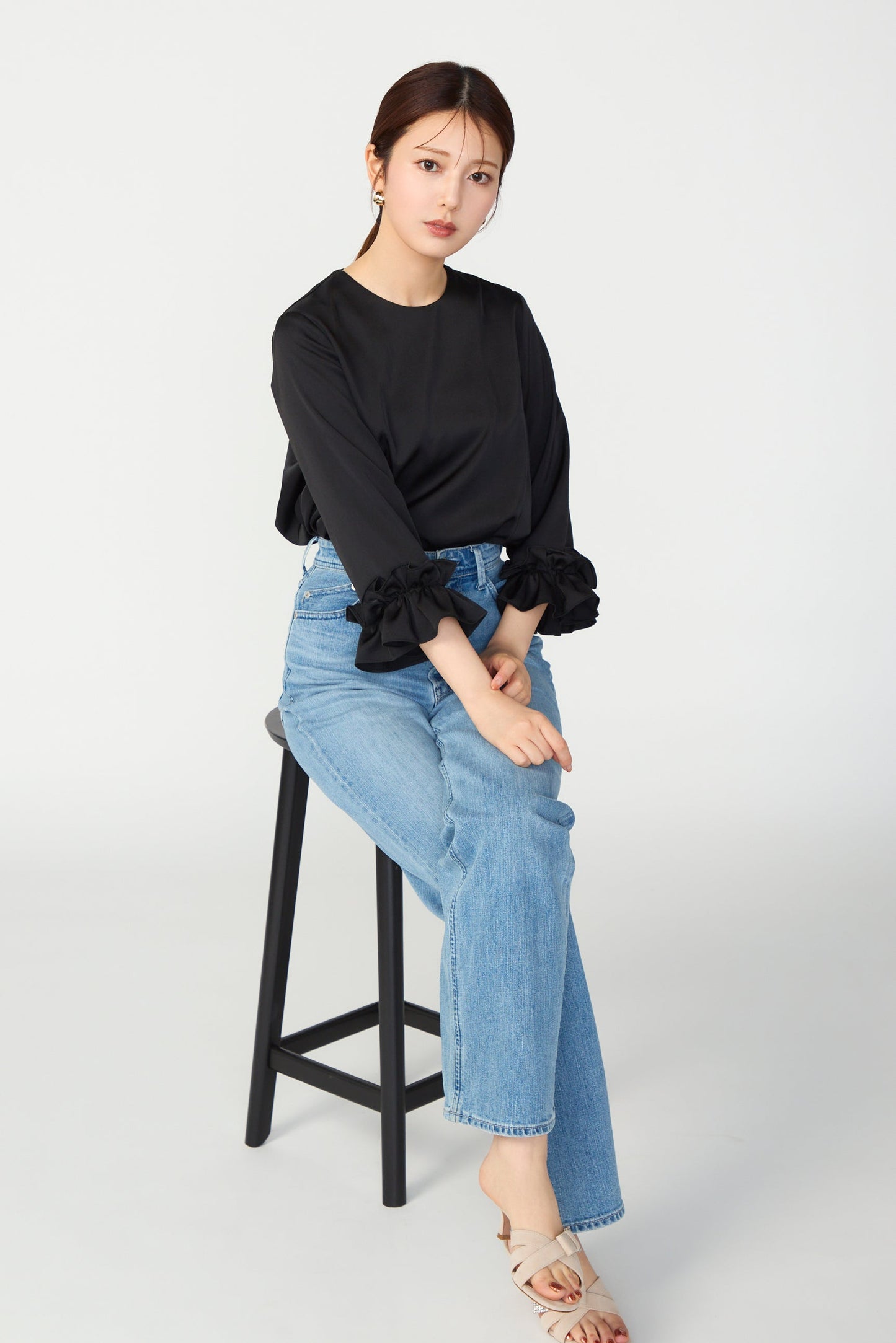 Peony cuffs tops(Black)