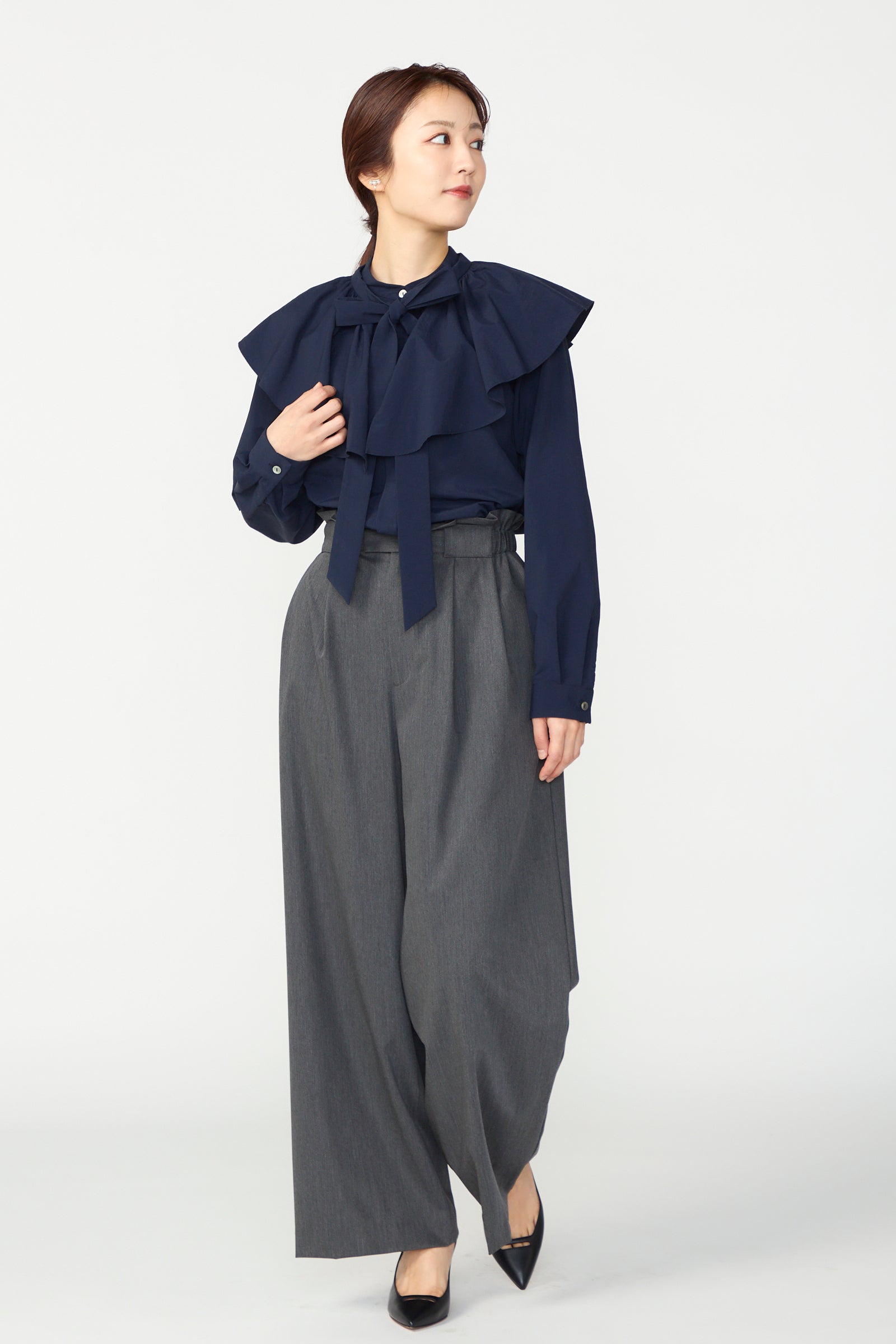 Petal collar shirt(Navy) – Audire