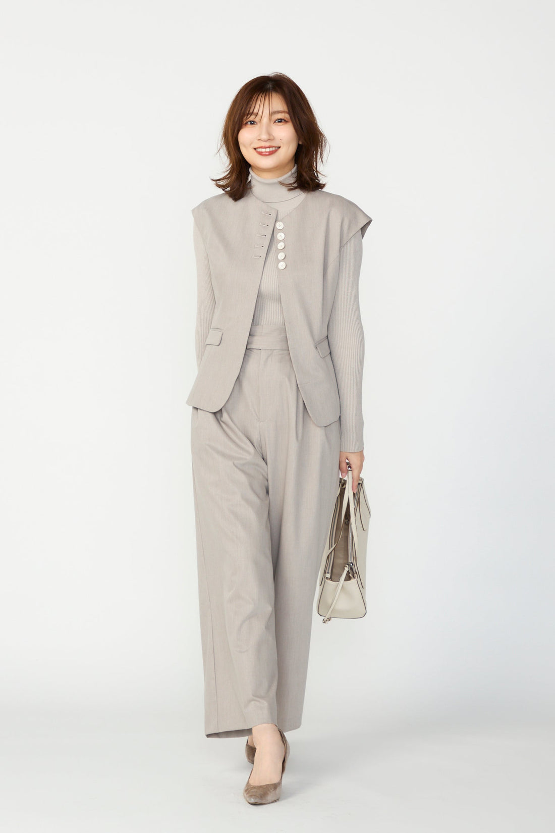 Smart tuck pants(Beige)