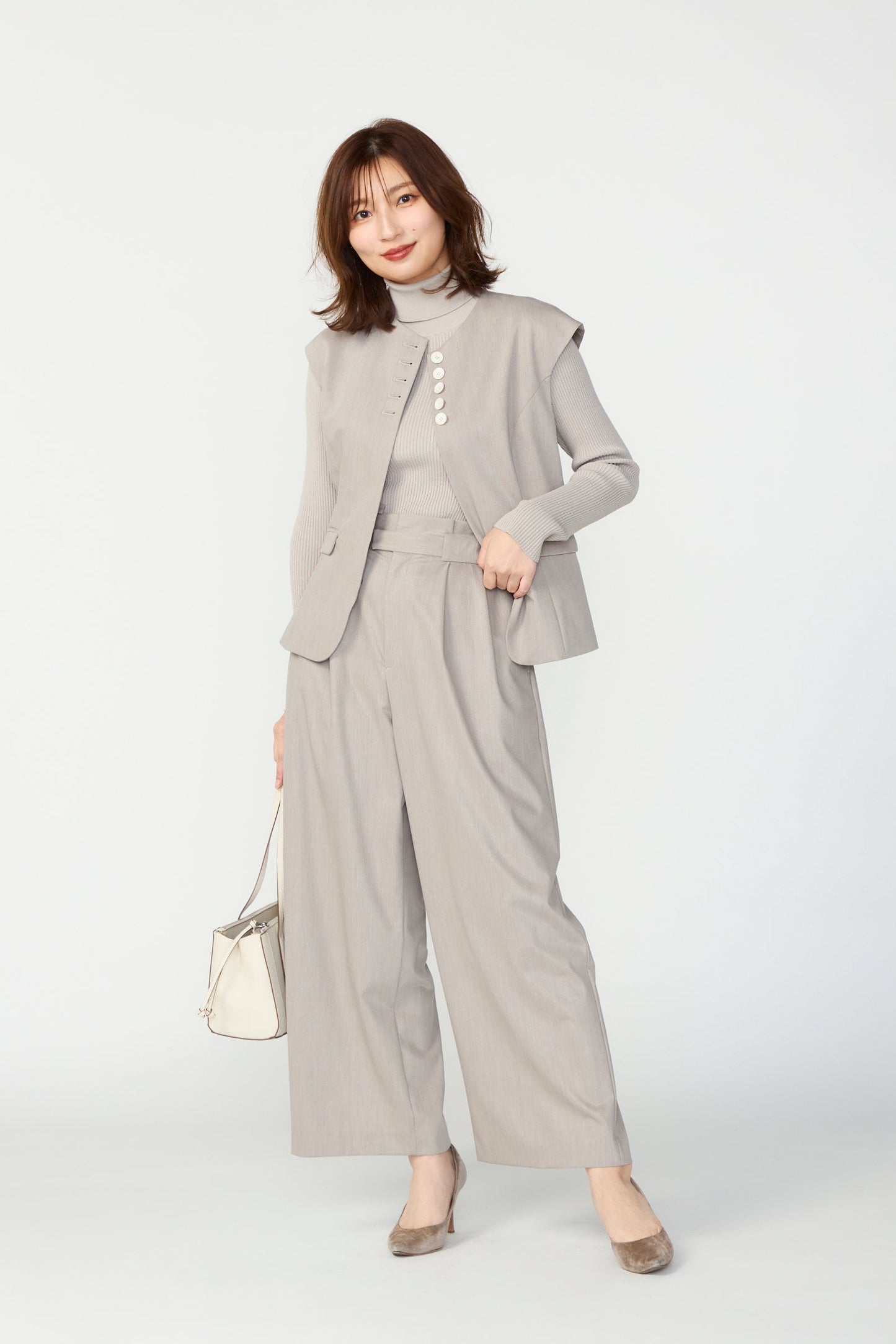 Smart tuck pants(Beige)