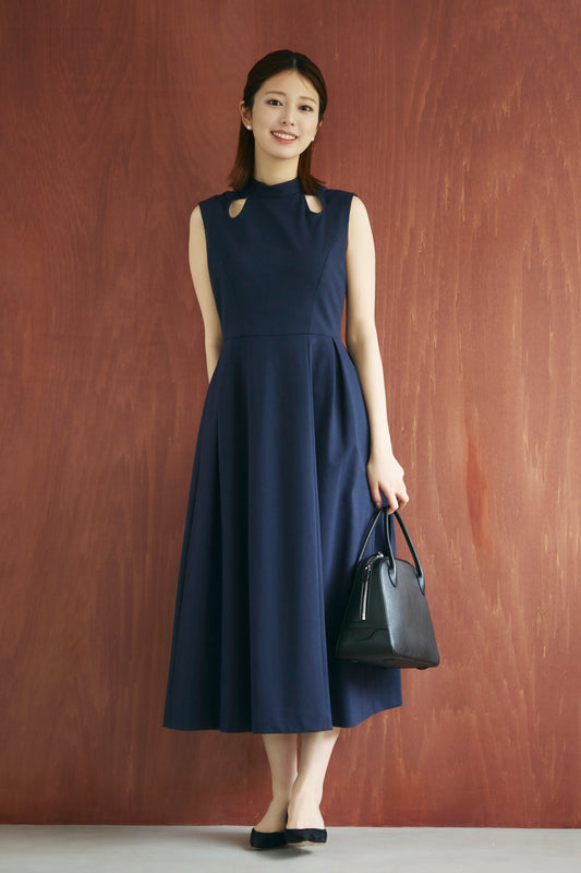 Tears cut-work dress (Navy)