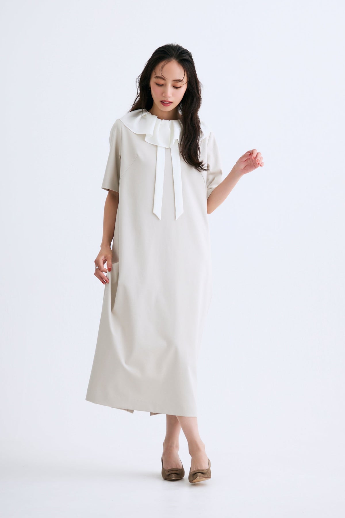 Chiffon collar dress（Beige）