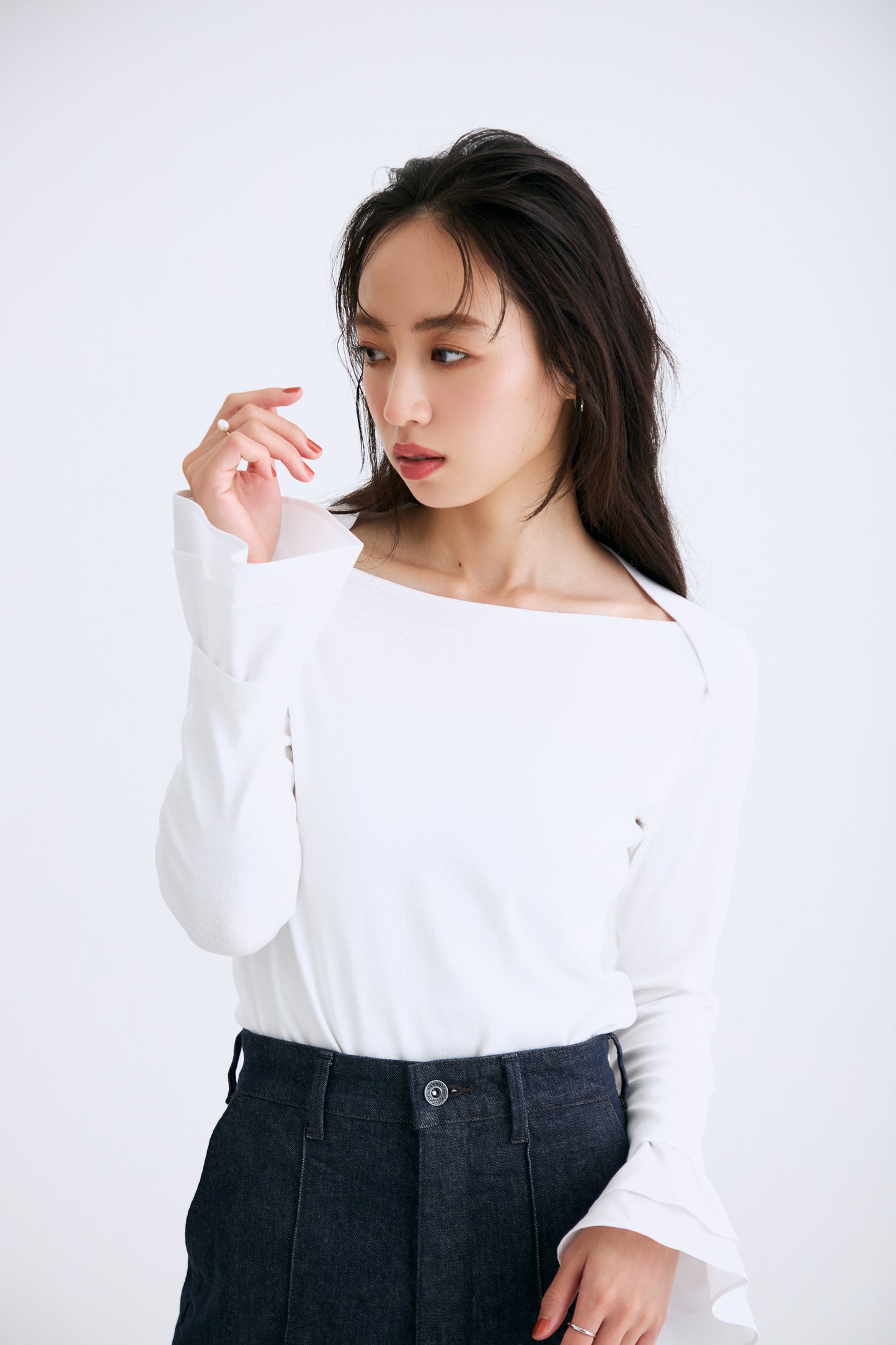 Cream frill tops（White）