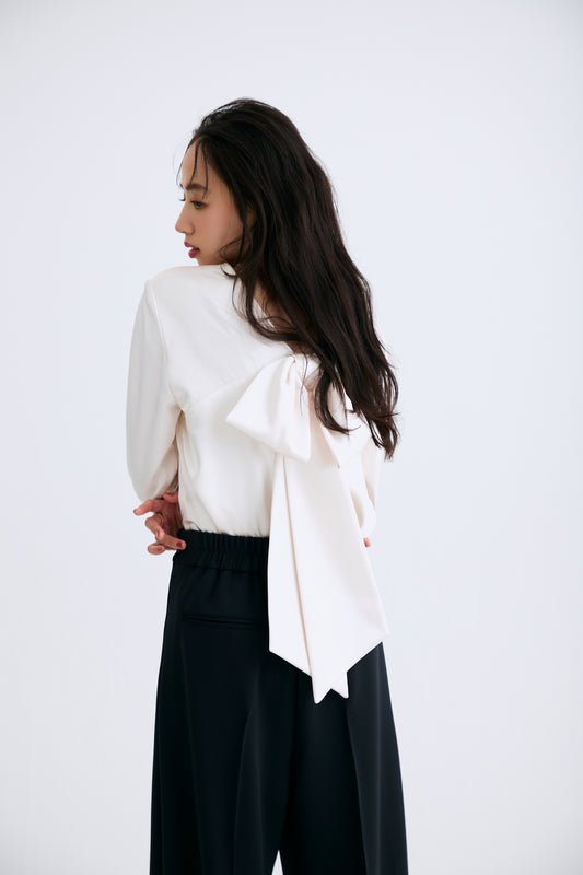 Back ribbon tops（Ivory）