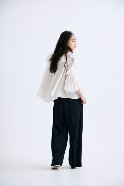 Cascade gather tops（Cream）