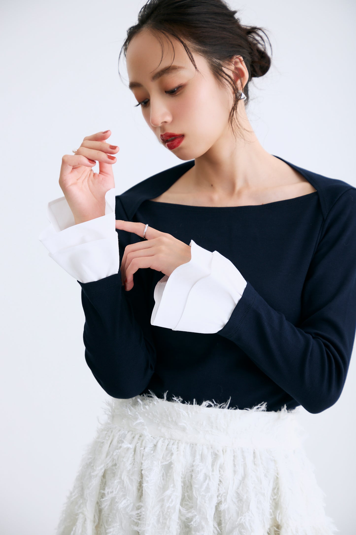 Cream frill tops（Navy）