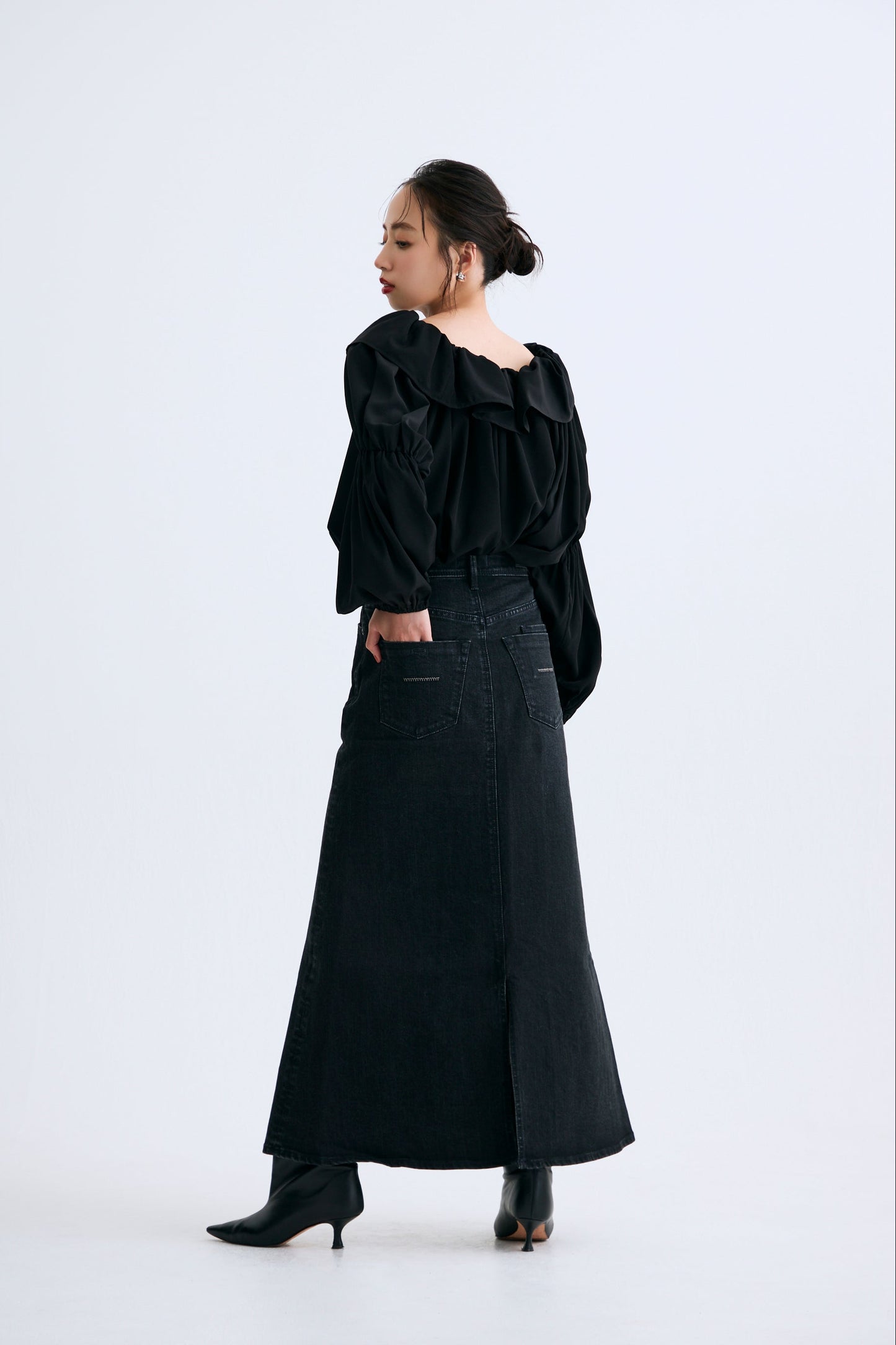 Cascade gather tops（Black）