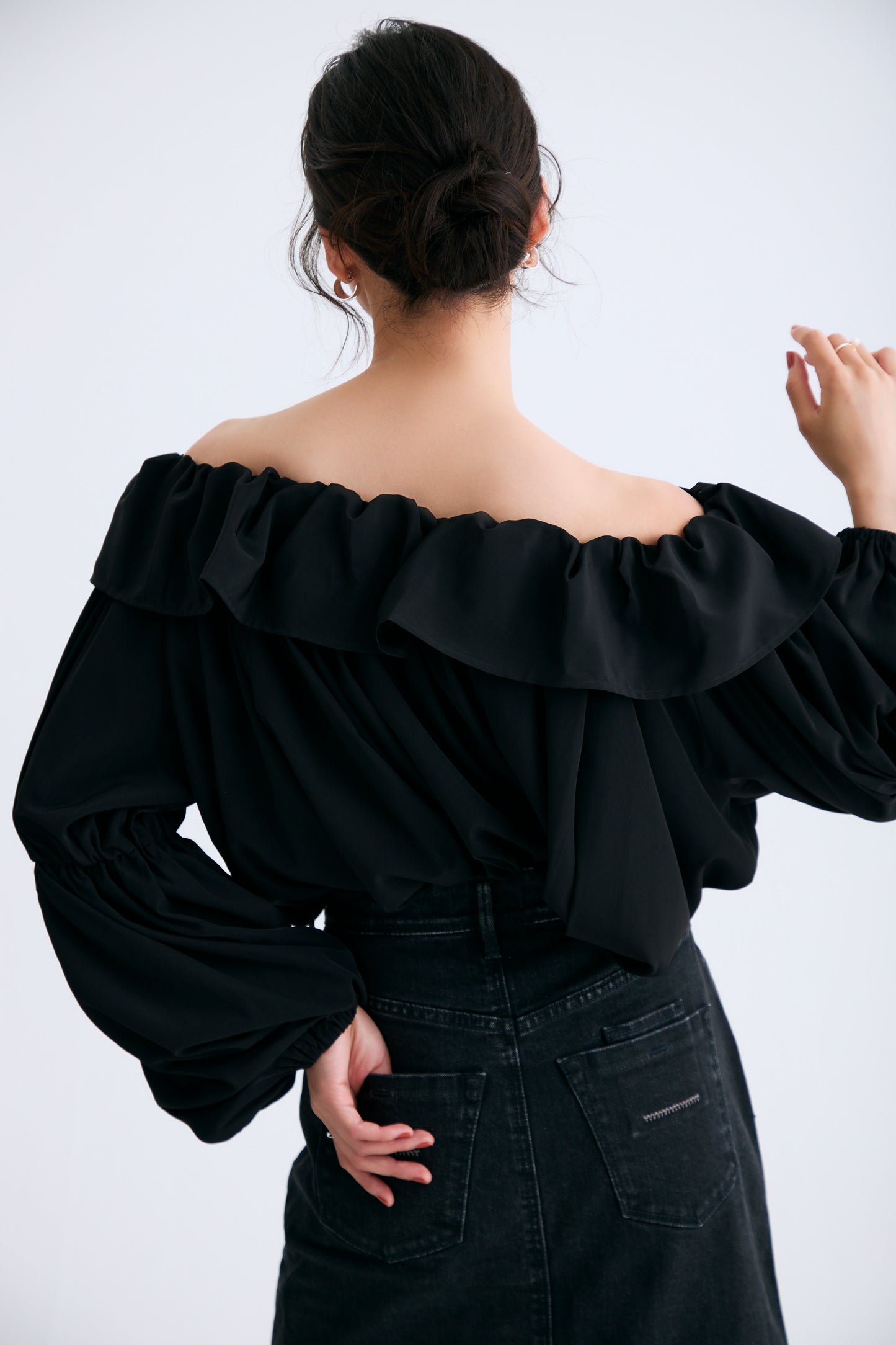 Cascade gather tops（Black）