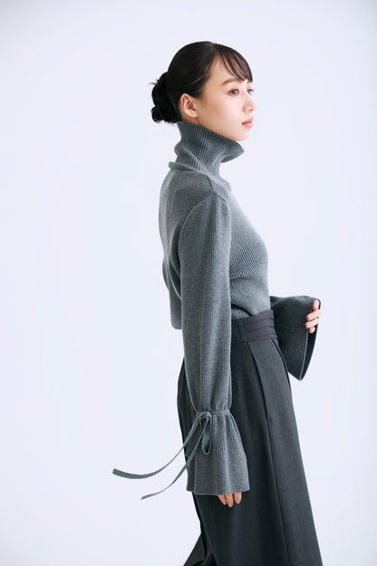 Bell sleeve knit（Gray）