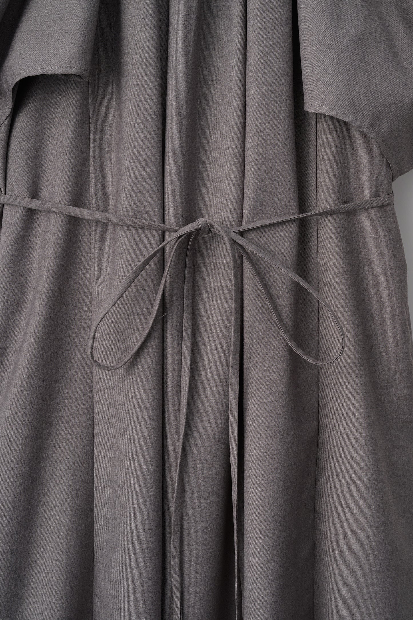 After hours halter-neck dress　(Estella.K×Audire)（Greige）