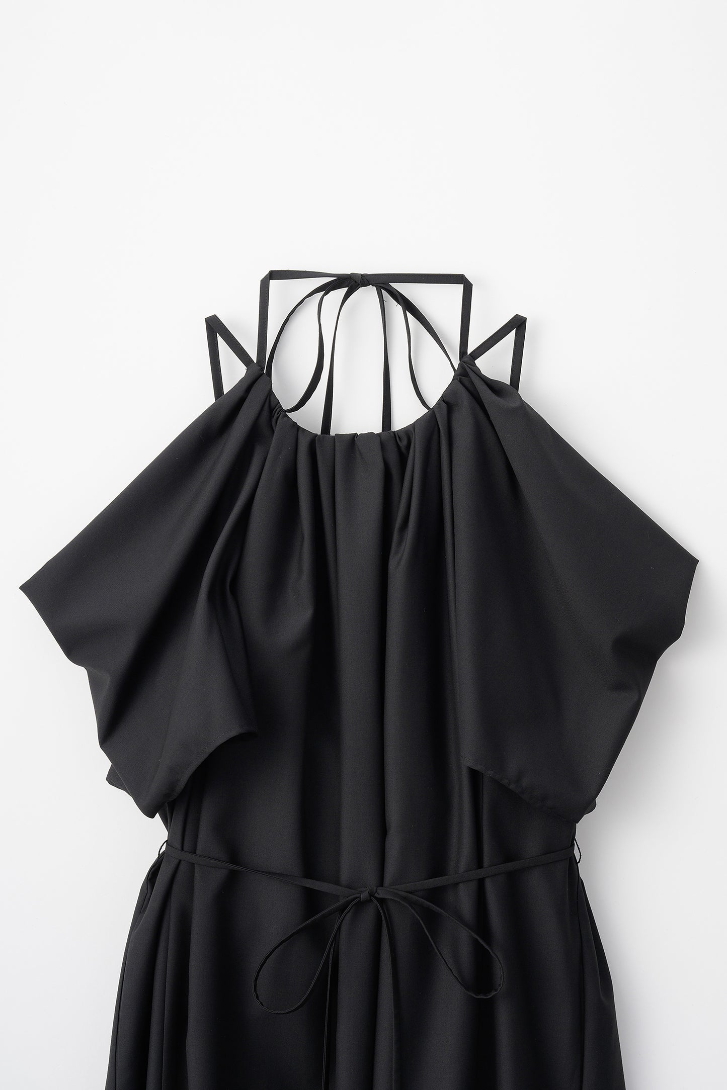 After hours halter-neck dress　(Estella.K×Audire)（Black）