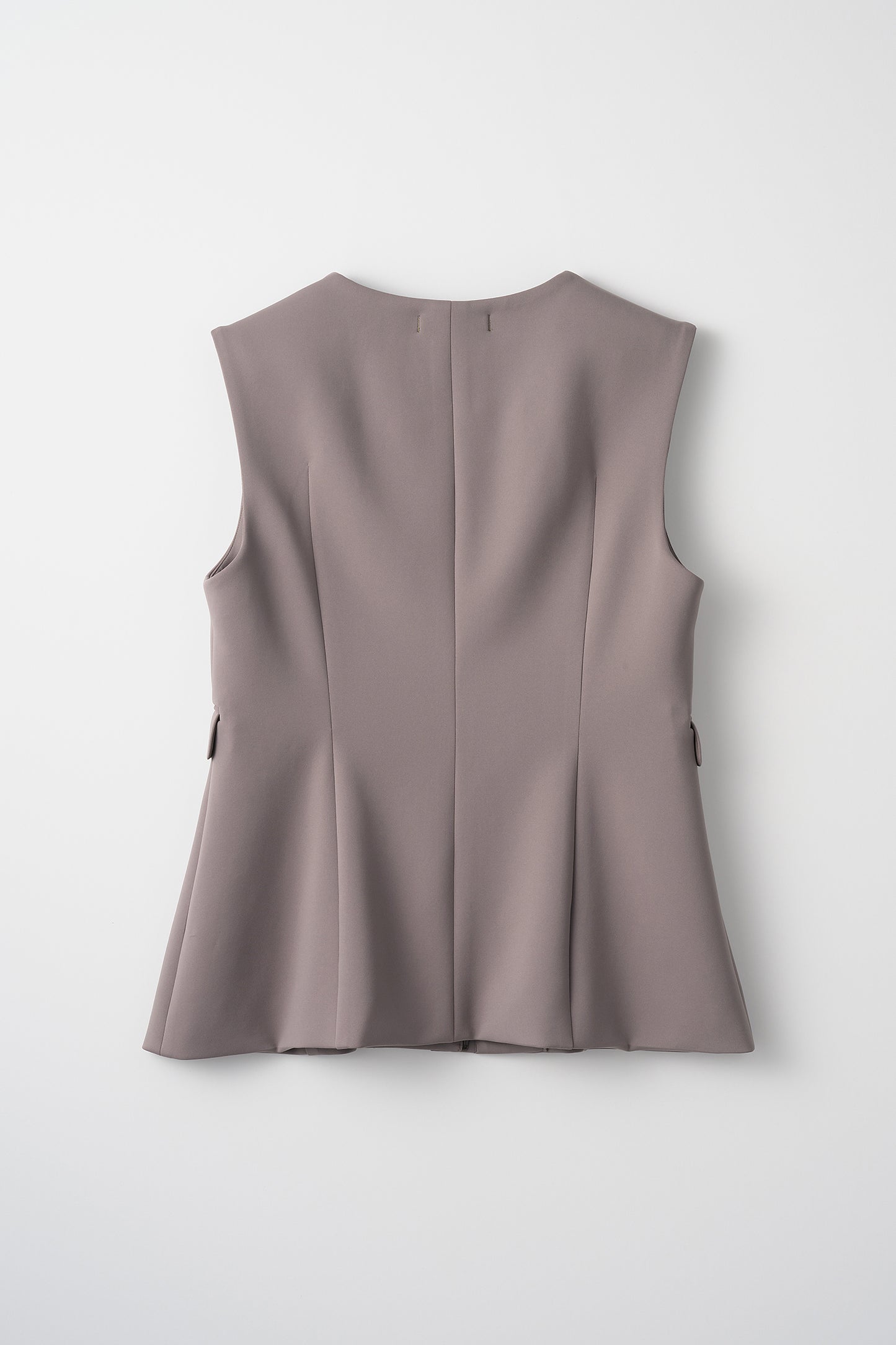 Roomy formal vest (Moca)