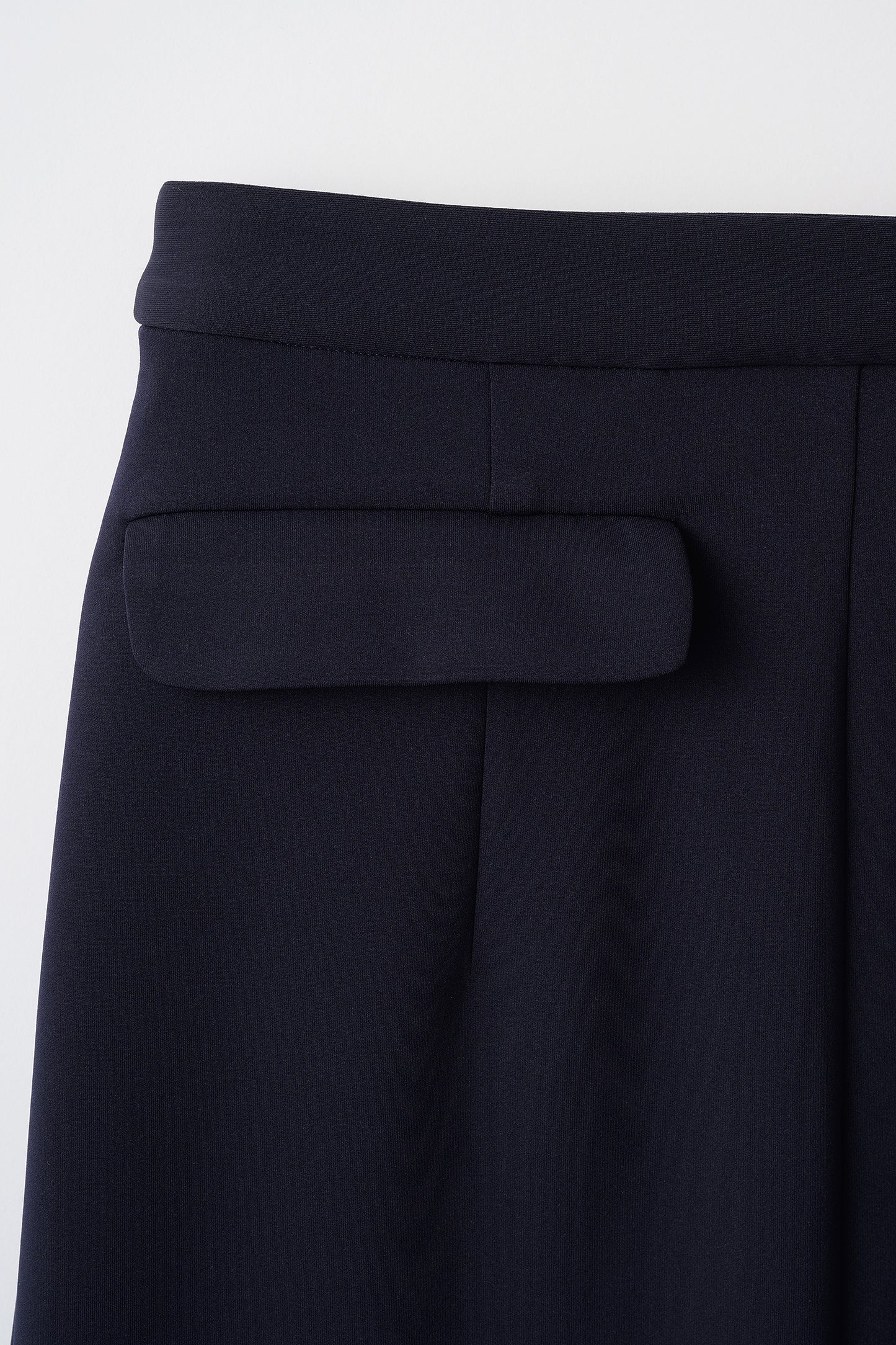 Roomy formal skirt (Dark navy)