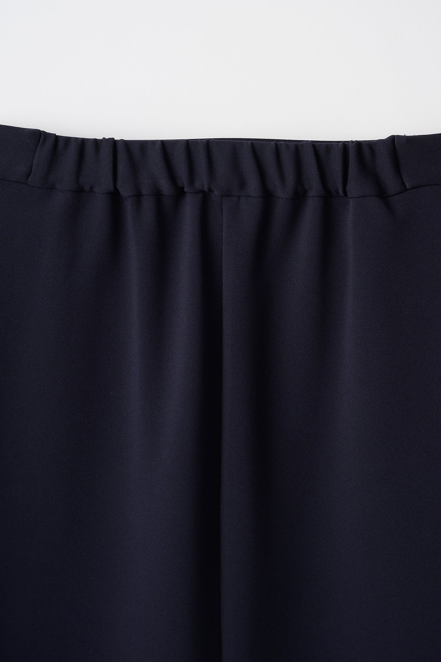 Roomy formal skirt (Dark navy)