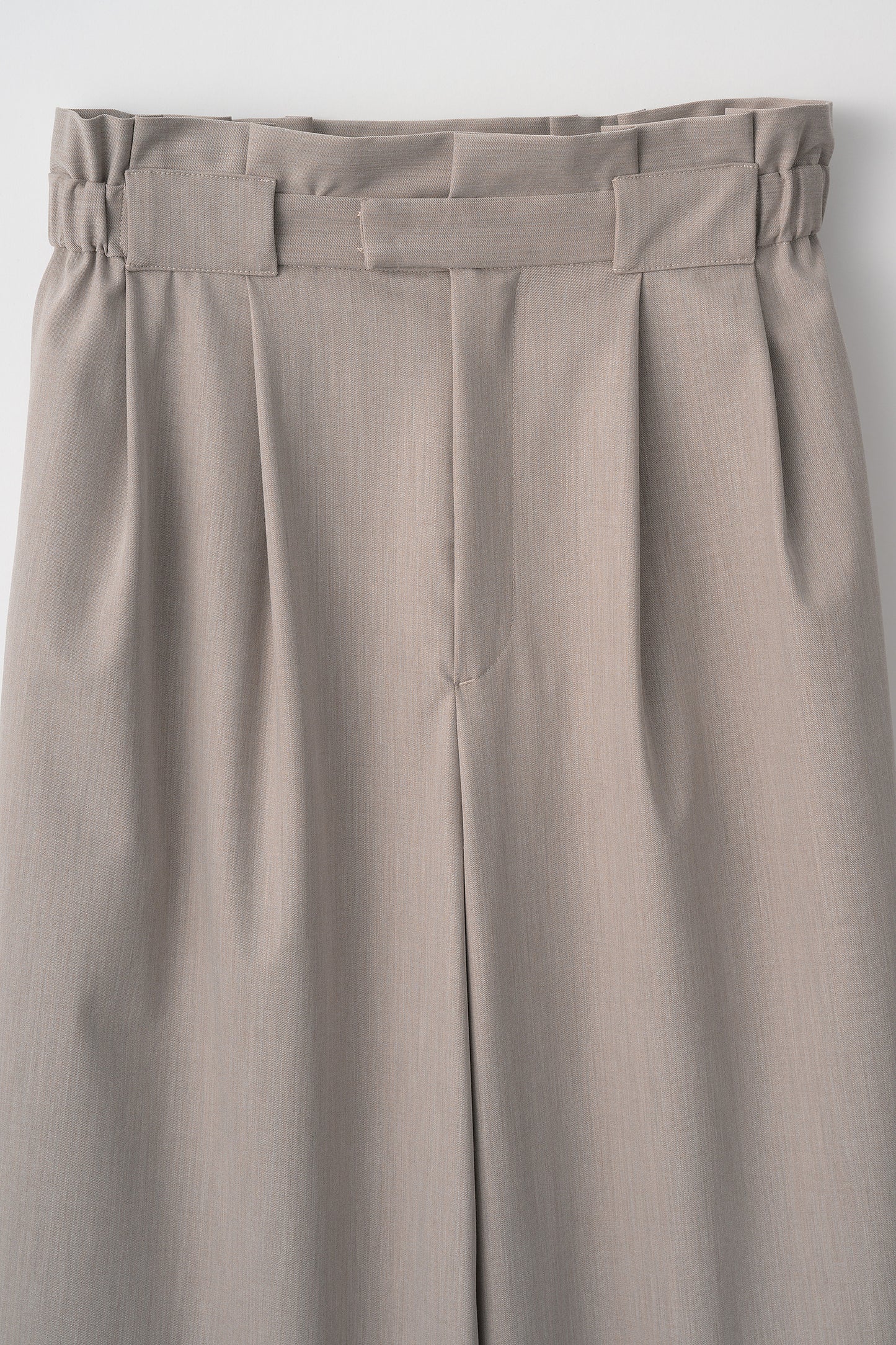 Smart tuck pants(Beige)
