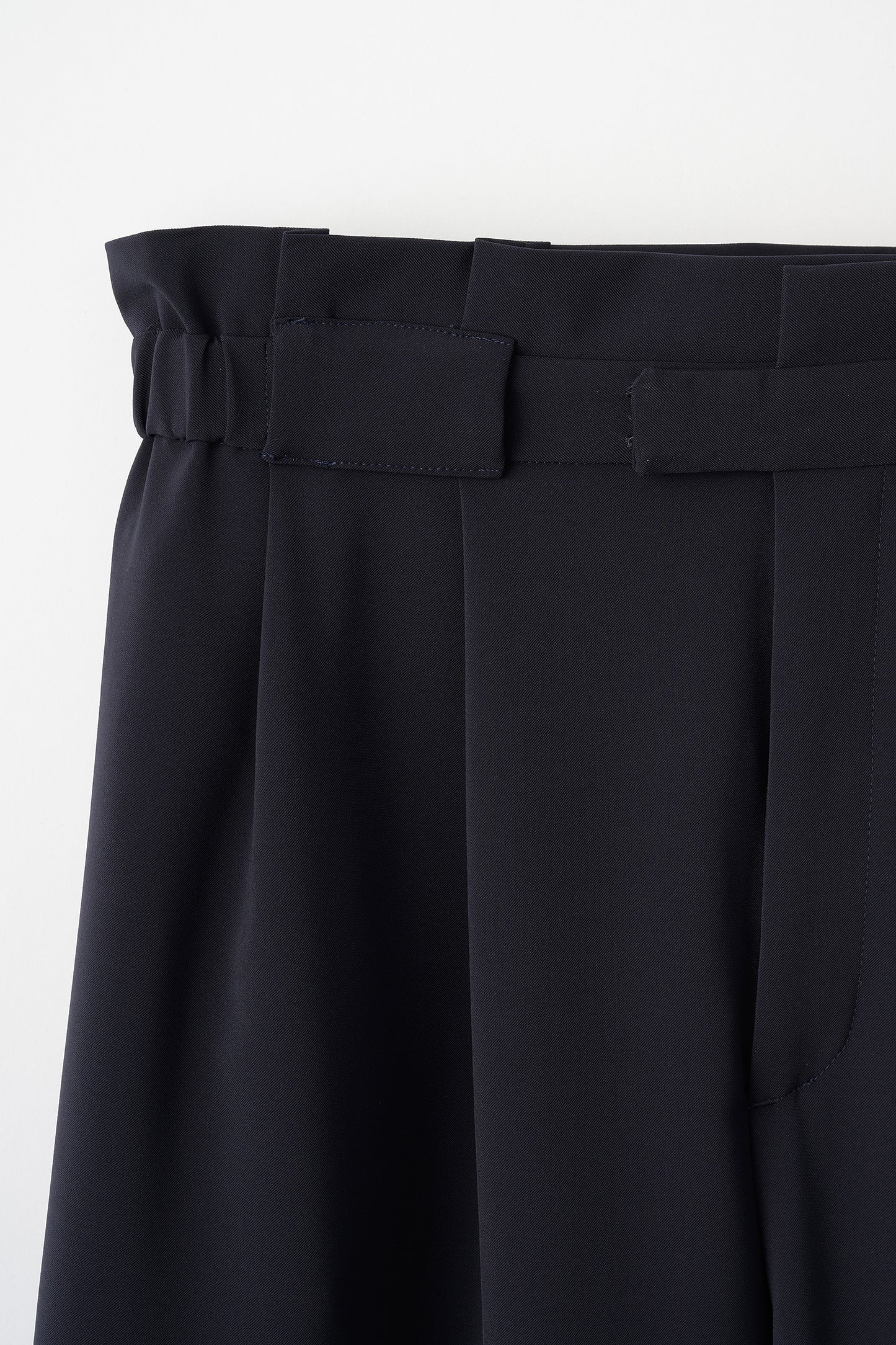 Smart tuck pants(Navy)