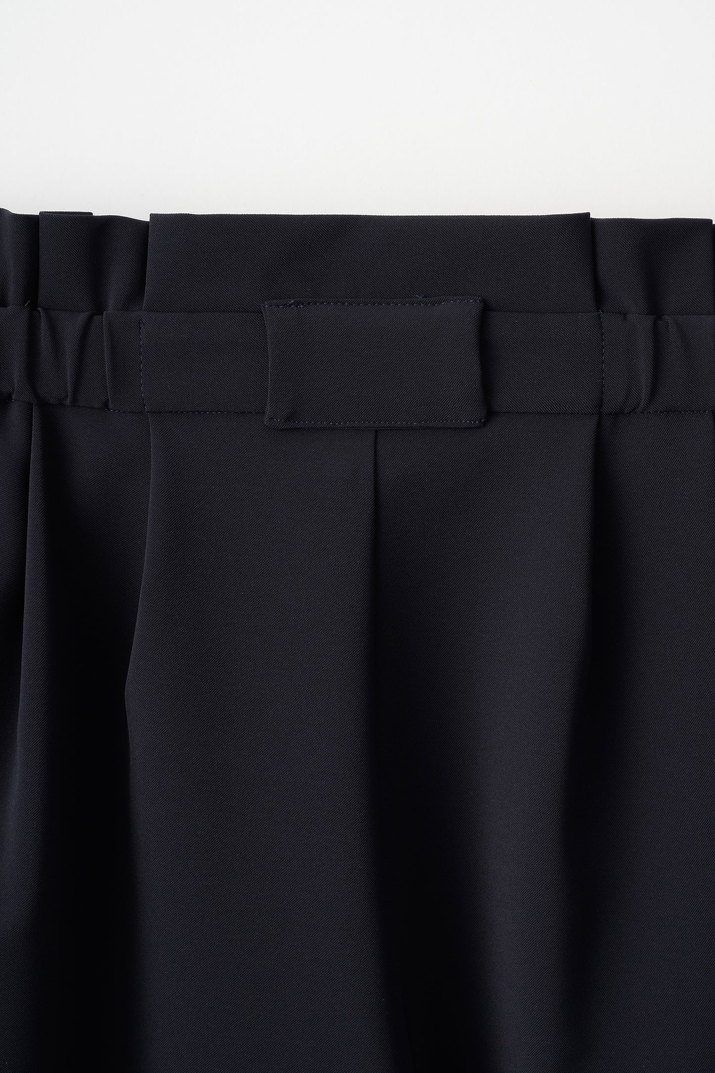 Smart tuck pants(Navy)